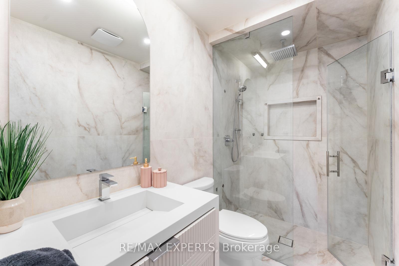 Photo 26 of 126 Mellings Drive, Vaughan, East Woodbridge — HOMEH