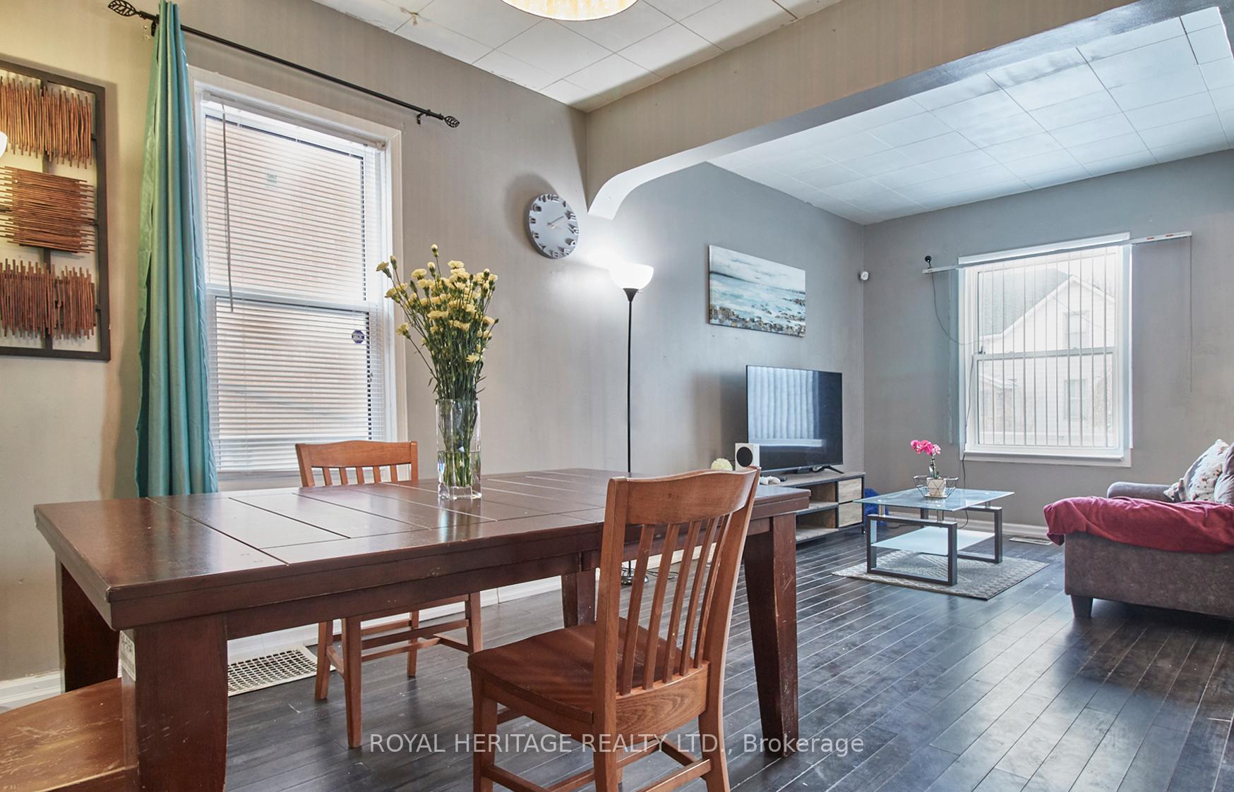 Photo 8 of 161 Colborne Street E, Oshawa, O'Neill — HOMEH