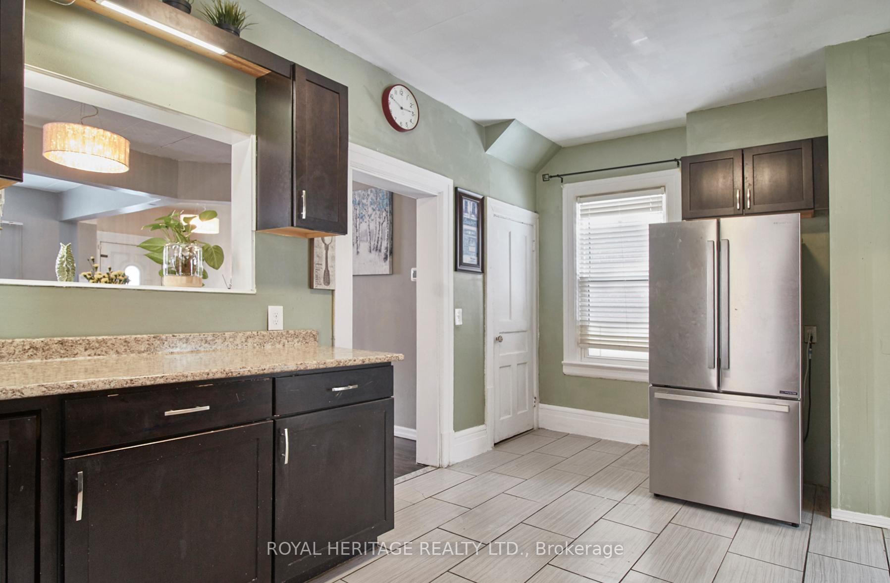 Photo 13 of 161 Colborne Street E, Oshawa, O'Neill — HOMEH