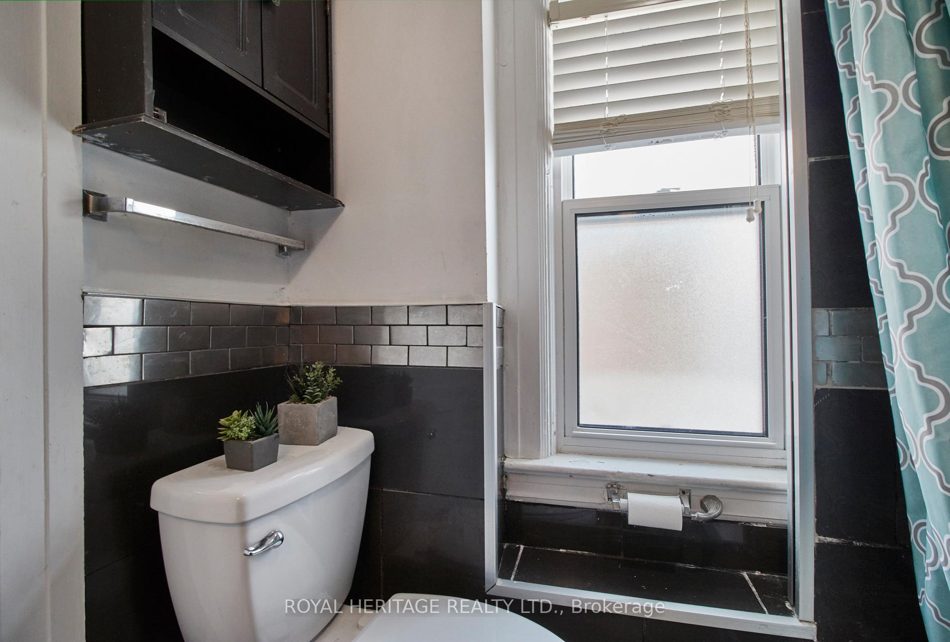 Photo 21 of 161 Colborne Street E, Oshawa, O'Neill — HOMEH
