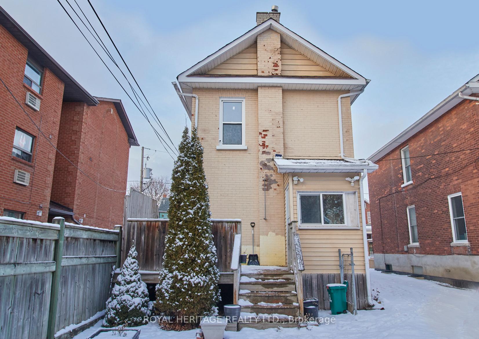 Photo 23 of 161 Colborne Street E, Oshawa, O'Neill — HOMEH