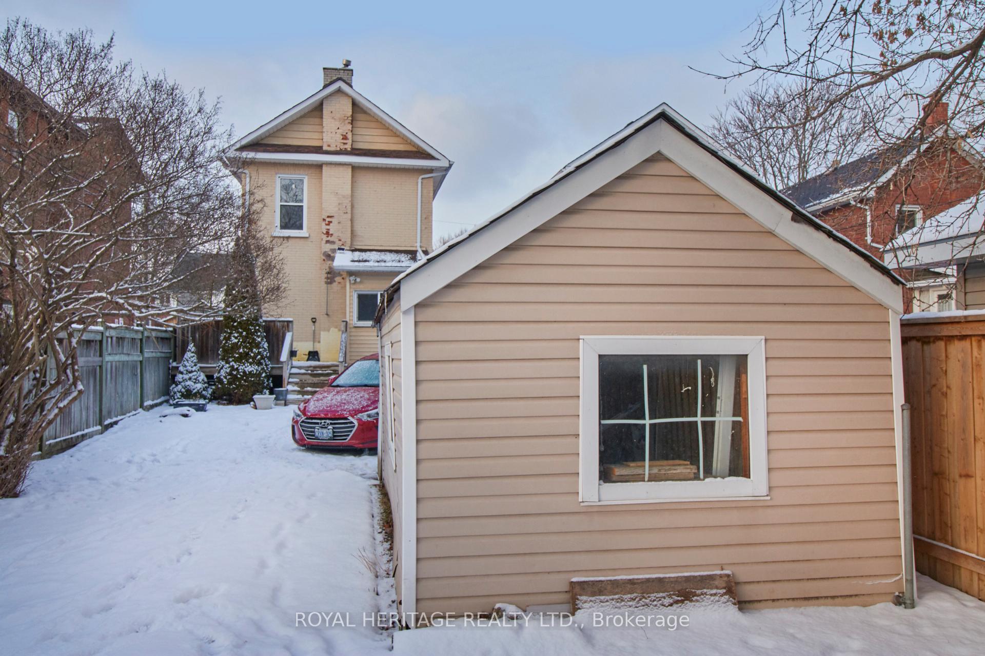 Photo 24 of 161 Colborne Street E, Oshawa, O'Neill — HOMEH