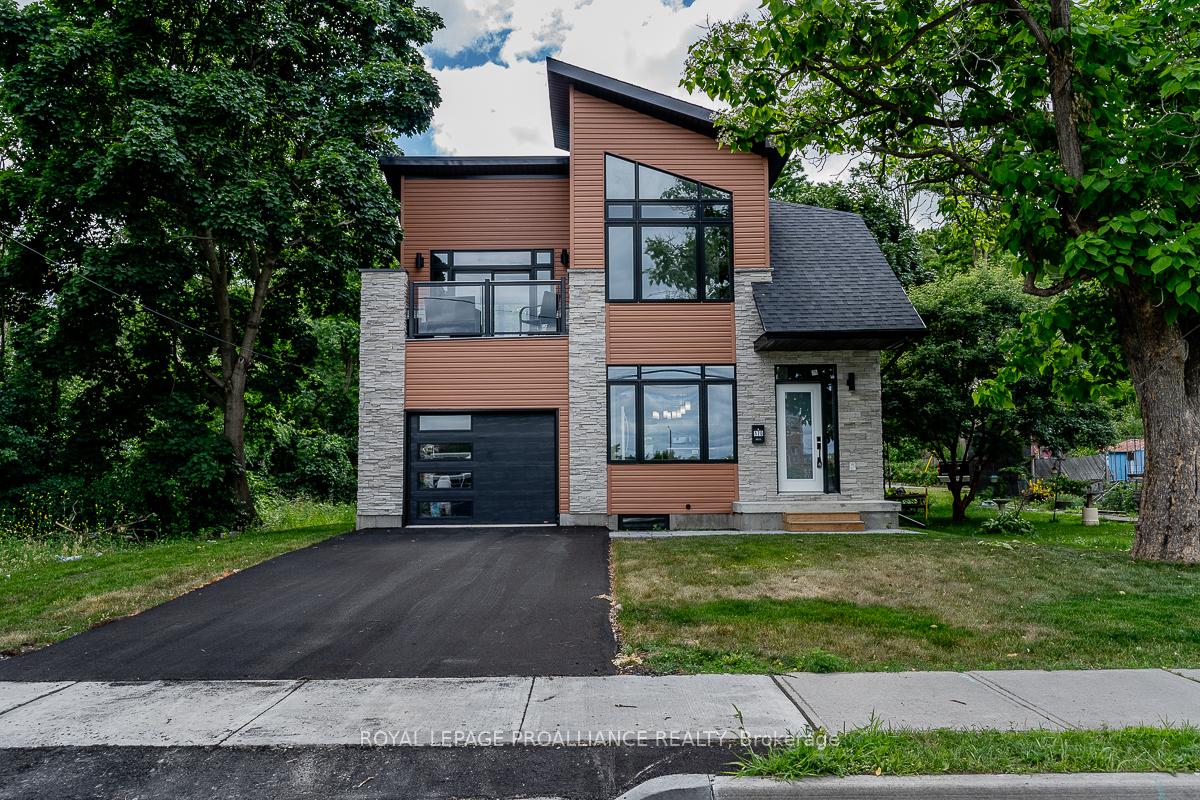 Photo 1 of 170 Mary Street, Belleville, Belleville Ward — HOMEH