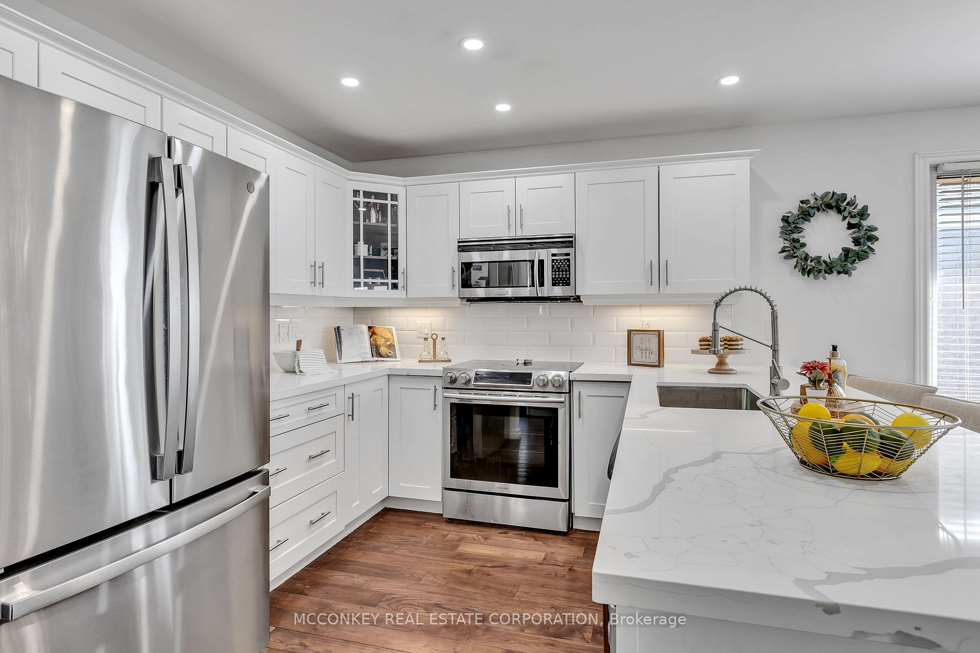 Photo 7 of 824 Bertrand Terrace, Peterborough, Monaghan Ward 2 — HOMEH
