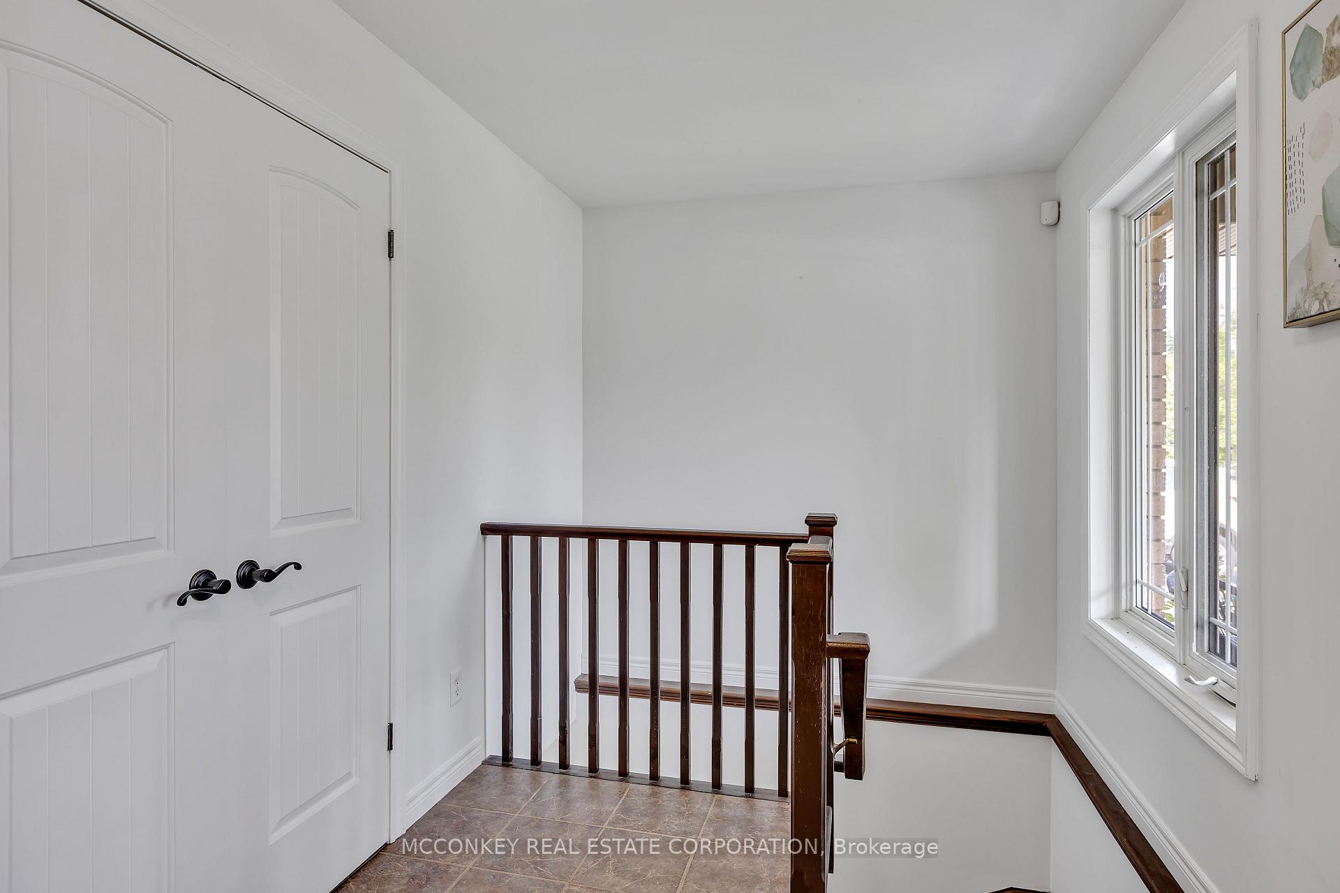 Photo 18 of 824 Bertrand Terrace, Peterborough, Monaghan Ward 2 — HOMEH