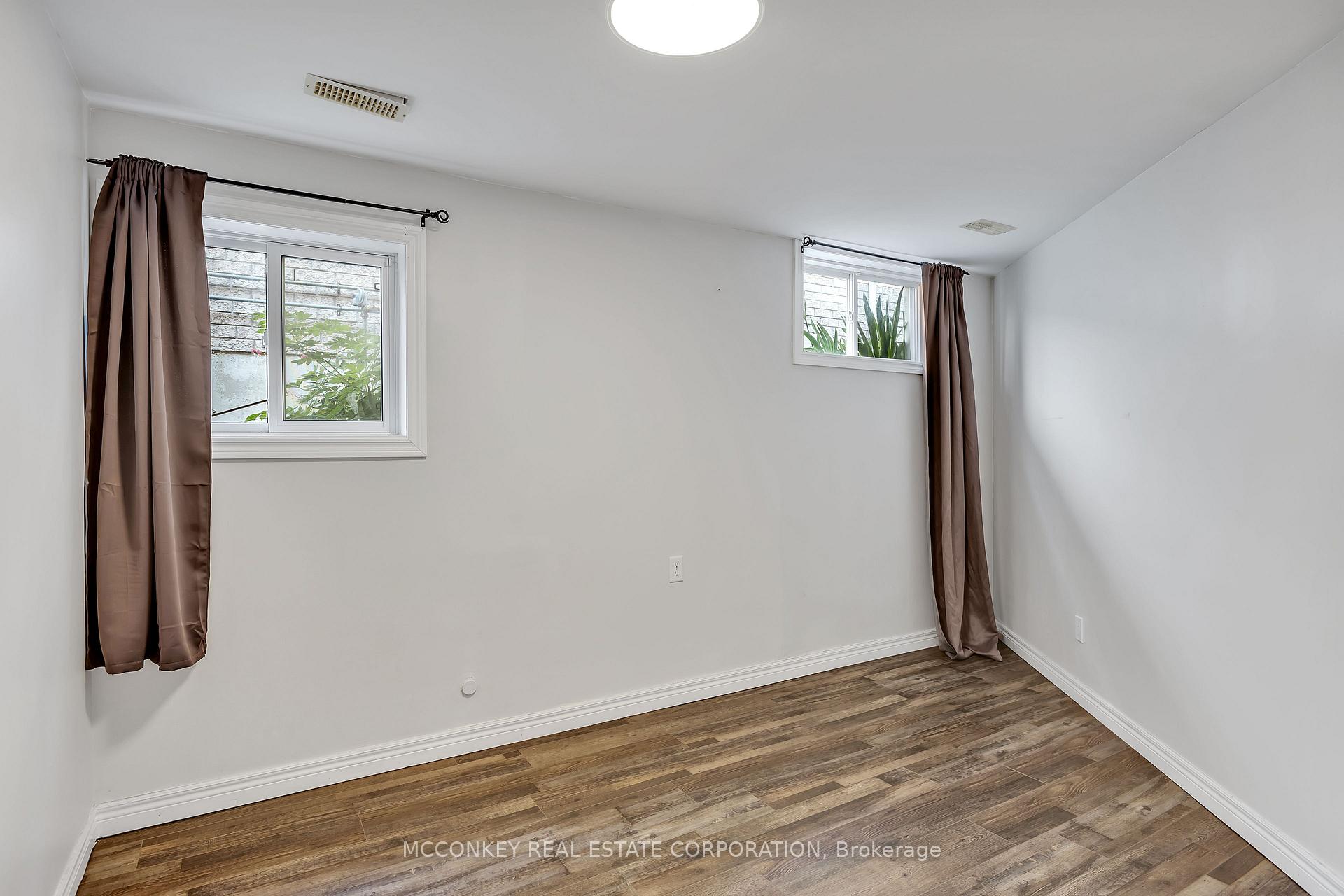 Photo 27 of 824 Bertrand Terrace, Peterborough, Monaghan Ward 2 — HOMEH