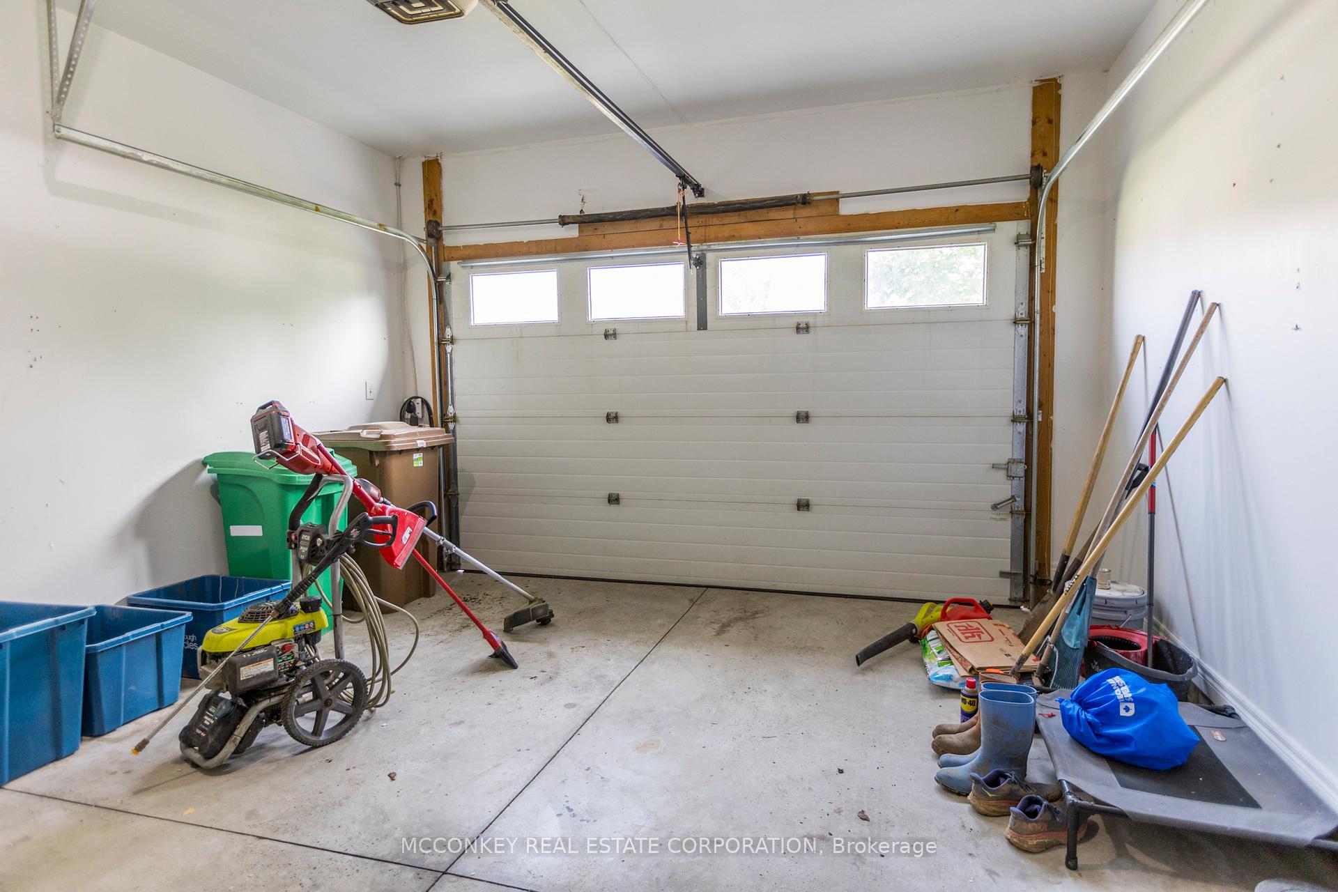 Photo 30 of 824 Bertrand Terrace, Peterborough, Monaghan Ward 2 — HOMEH