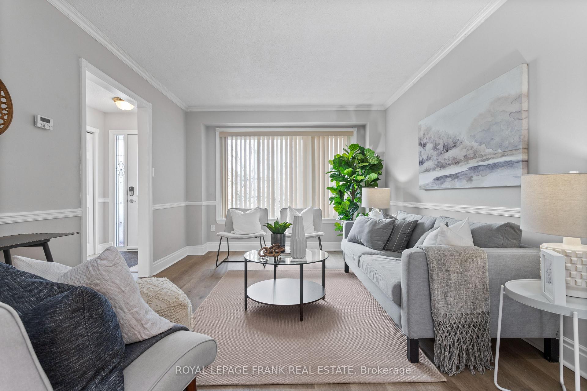 Photo 5 of 493 Lancelot Crescent, Oshawa, Eastdale — HOMEH
