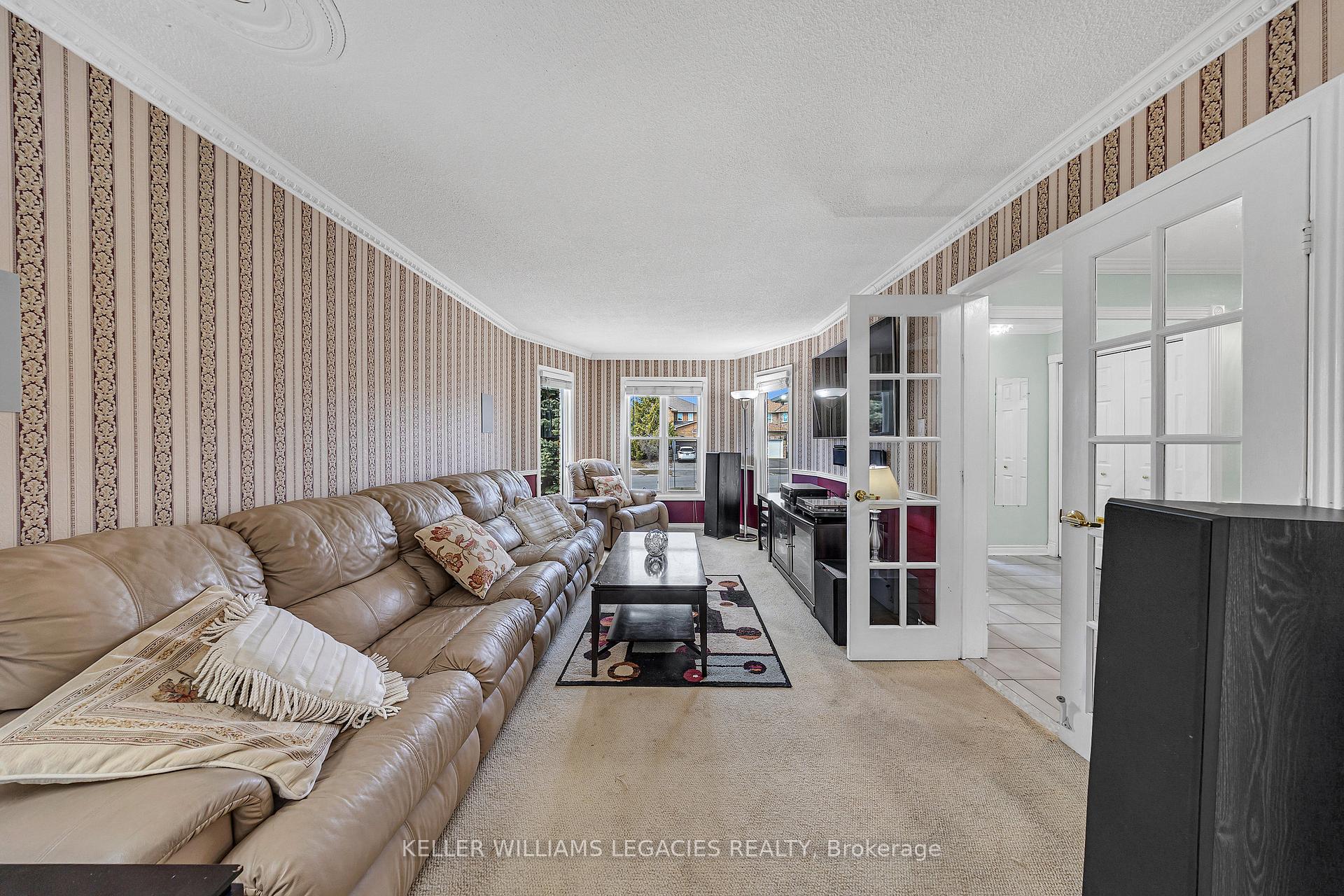 Photo 20 of 126 Spring Town Road, Vaughan, East Woodbridge — HOMEH