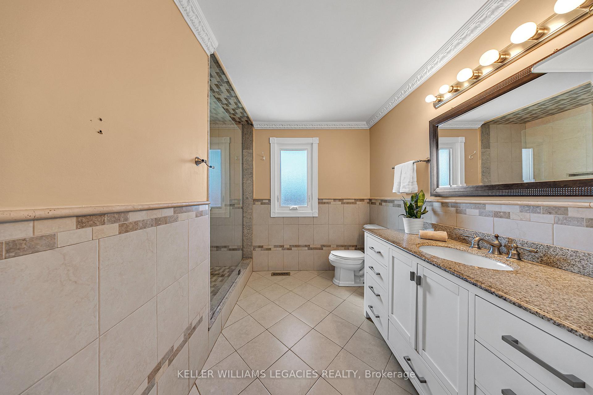 Photo 29 of 126 Spring Town Road, Vaughan, East Woodbridge — HOMEH