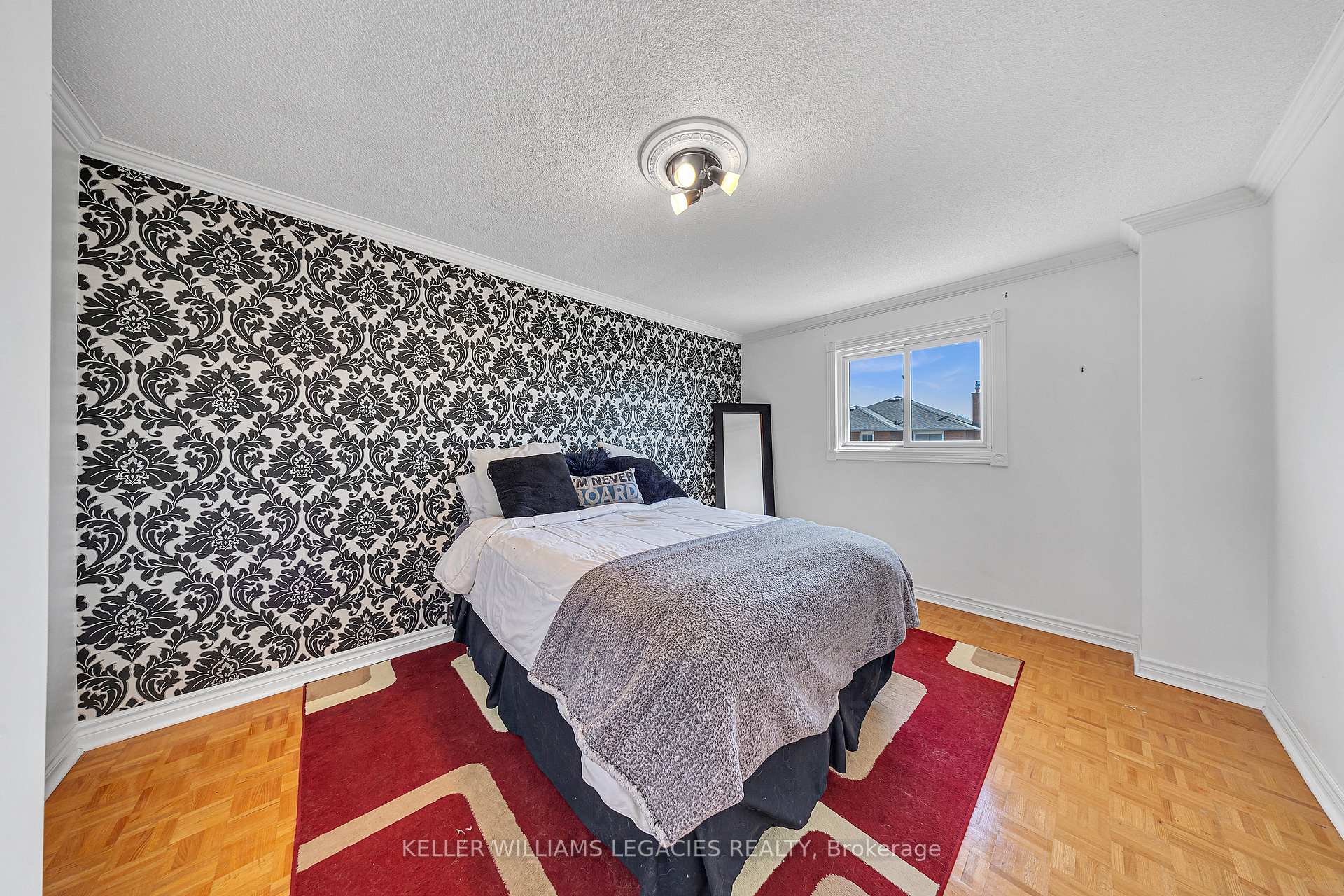 Photo 33 of 126 Spring Town Road, Vaughan, East Woodbridge — HOMEH
