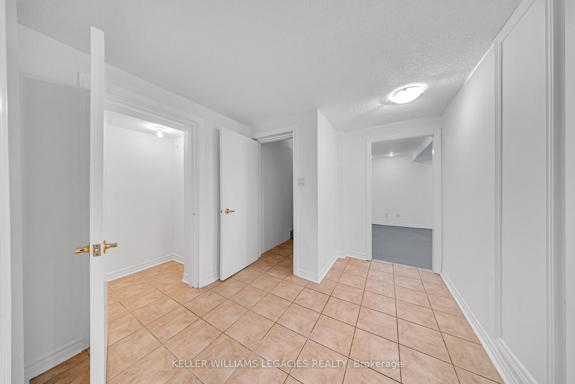 Photo 36 of 126 Spring Town Road, Vaughan, East Woodbridge — HOMEH