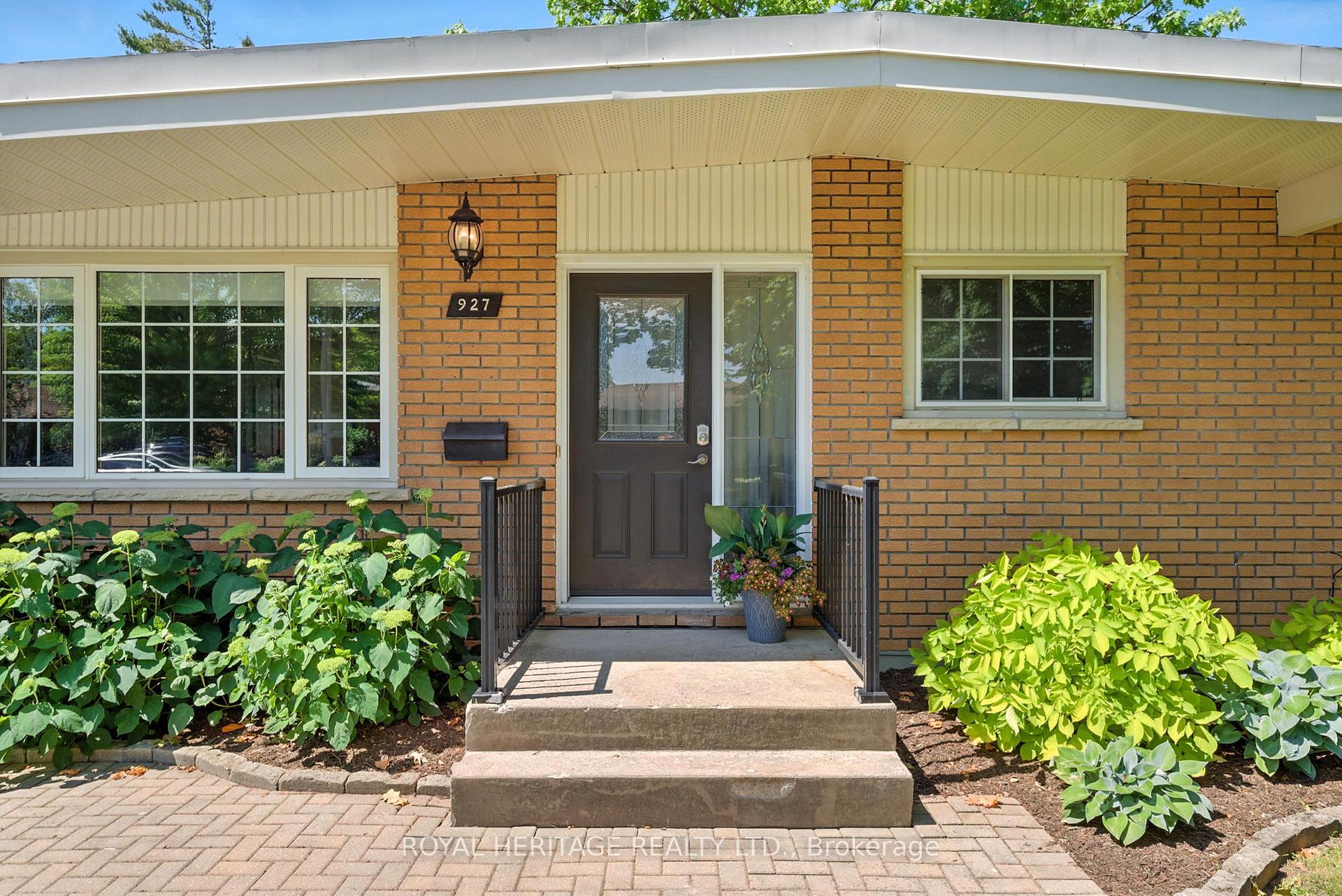 Photo 5 of 927 Northminster Avenue, Peterborough, Northcrest Ward 5 — HOMEH