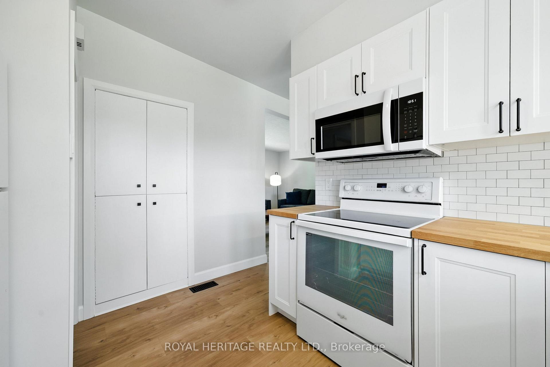 Photo 16 of 927 Northminster Avenue, Peterborough, Northcrest Ward 5 — HOMEH
