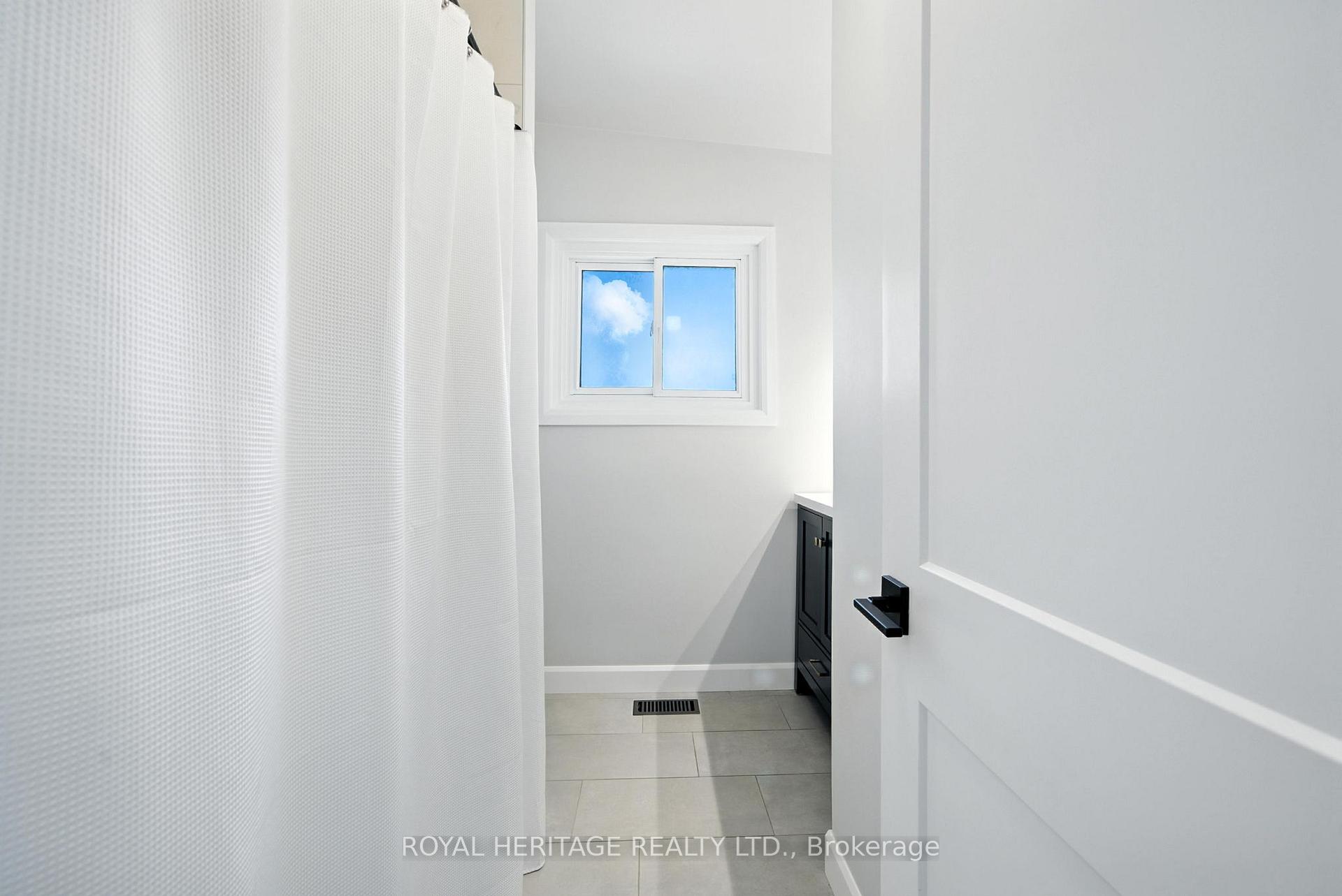 Photo 27 of 927 Northminster Avenue, Peterborough, Northcrest Ward 5 — HOMEH