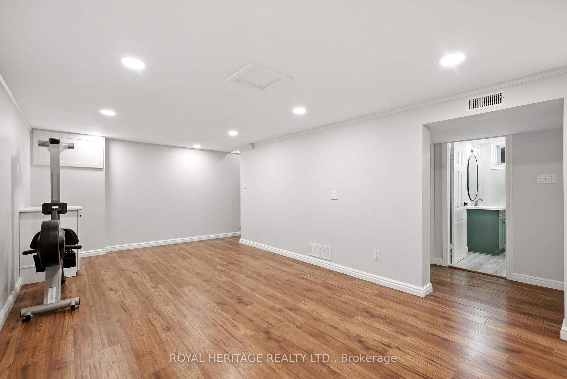 Photo 29 of 927 Northminster Avenue, Peterborough, Northcrest Ward 5 — HOMEH