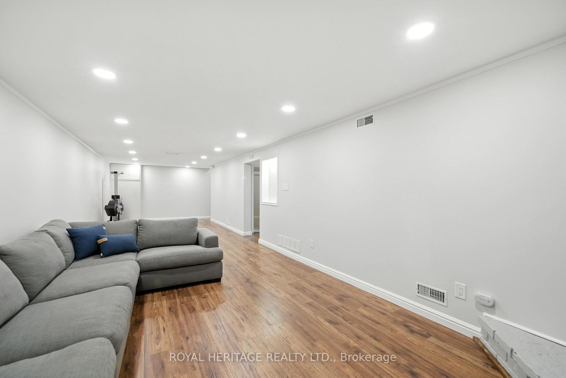 Photo 31 of 927 Northminster Avenue, Peterborough, Northcrest Ward 5 — HOMEH