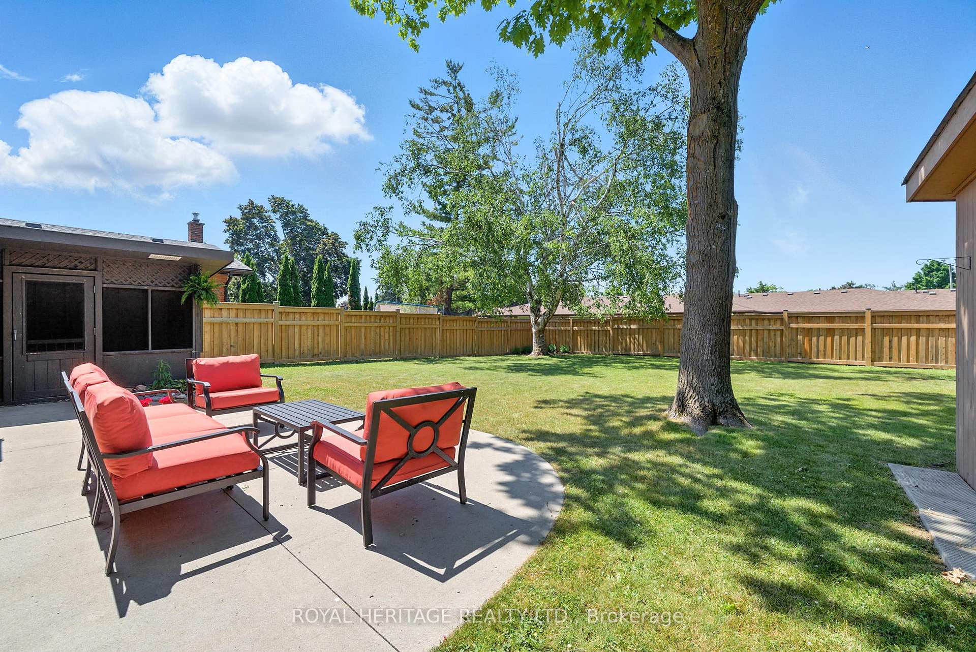 Photo 41 of 927 Northminster Avenue, Peterborough, Northcrest Ward 5 — HOMEH