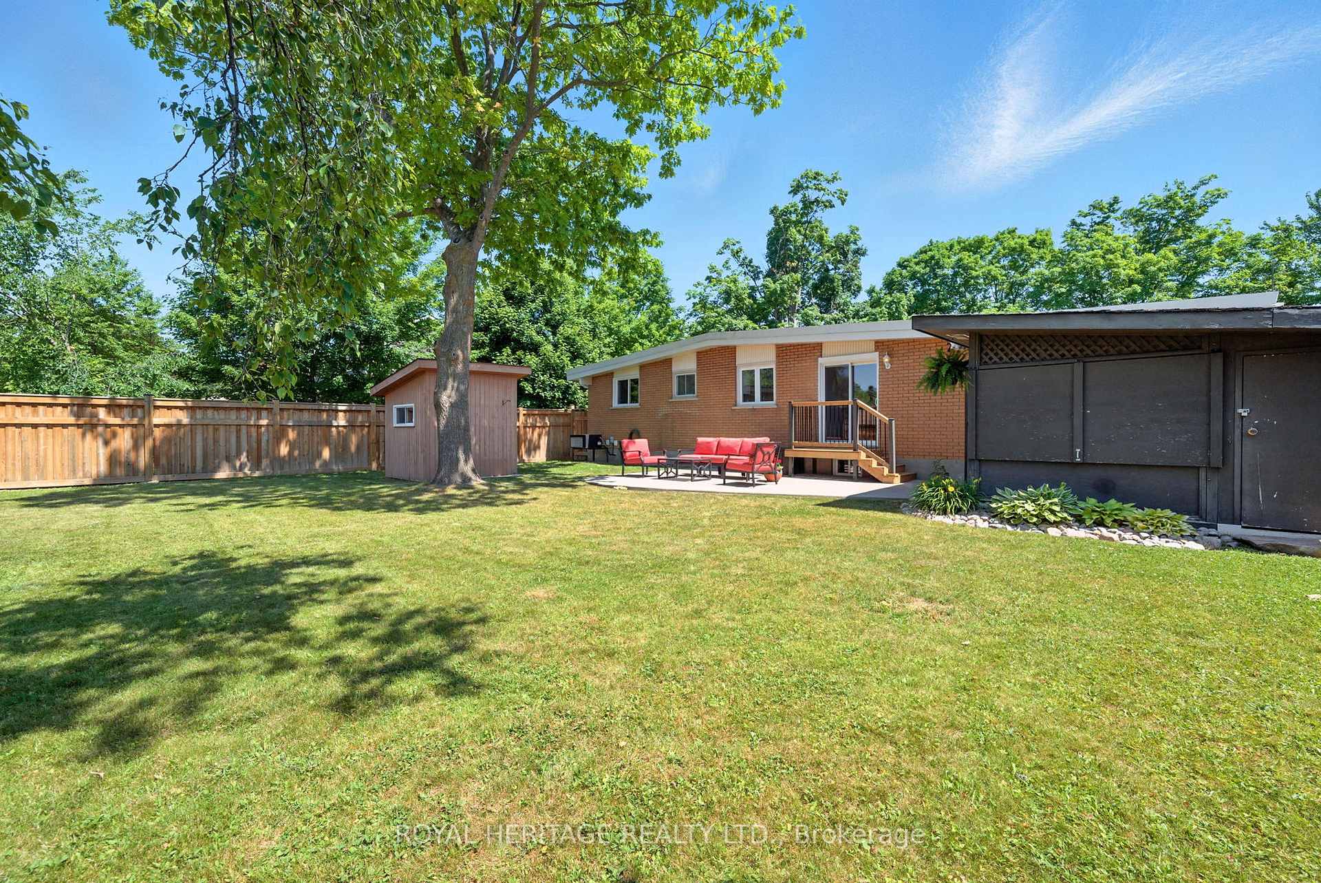 Photo 43 of 927 Northminster Avenue, Peterborough, Northcrest Ward 5 — HOMEH