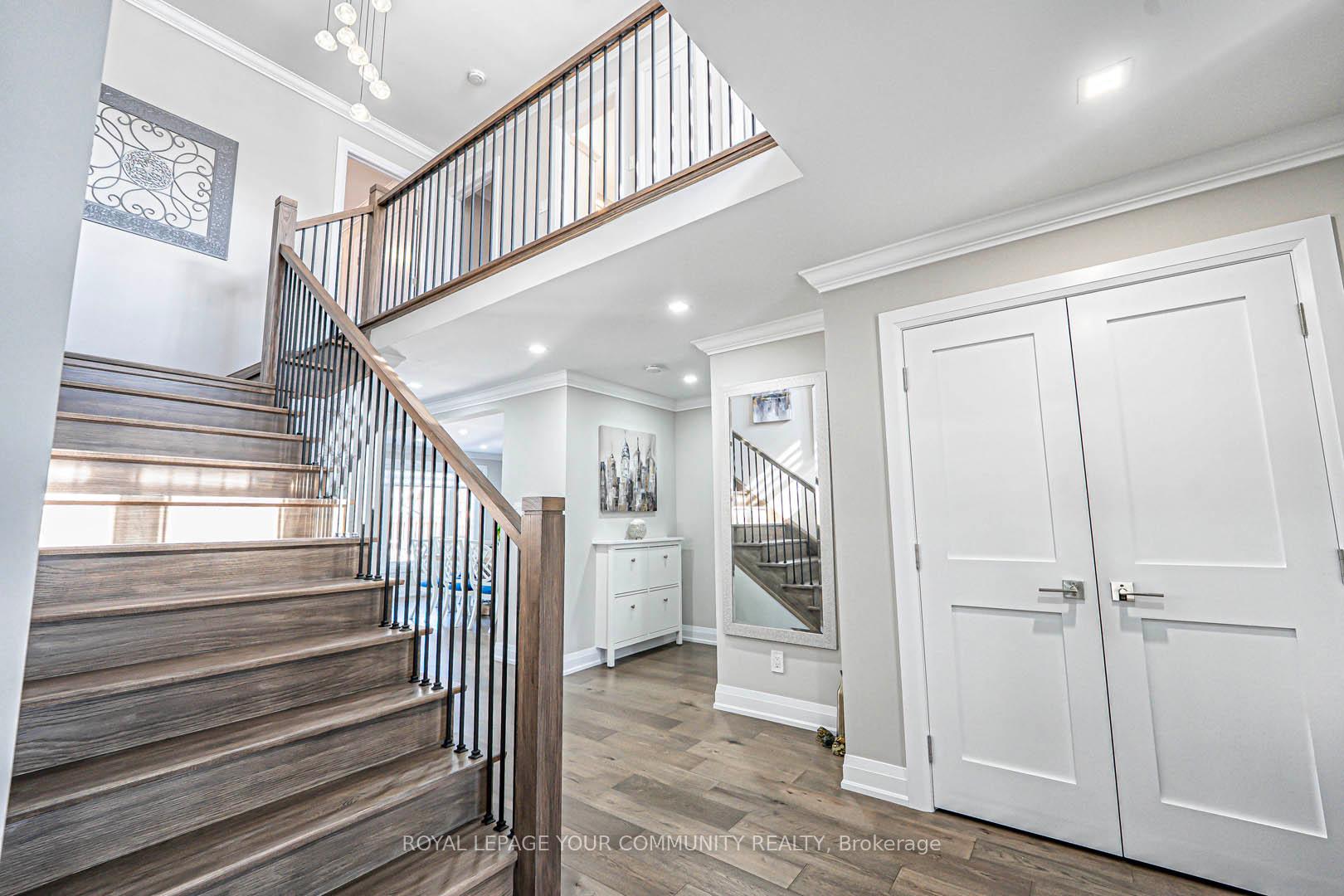 Photo 4 of 11 Belair Way, Vaughan, East Woodbridge — HOMEH