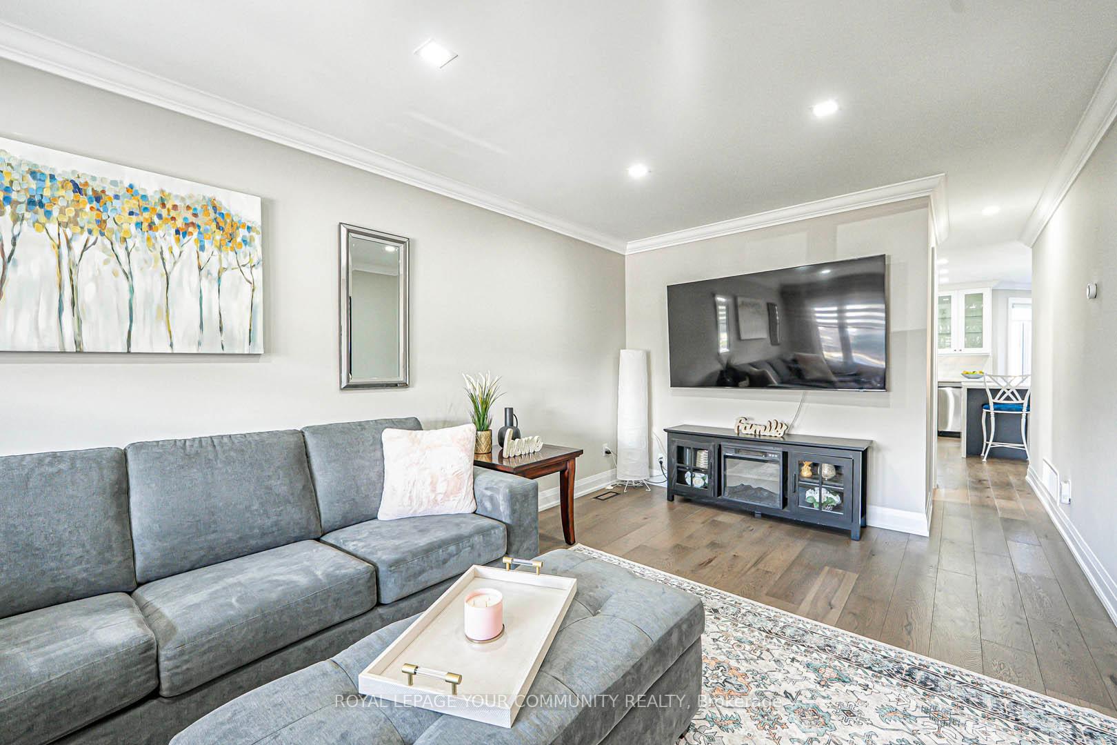 Photo 6 of 11 Belair Way, Vaughan, East Woodbridge — HOMEH