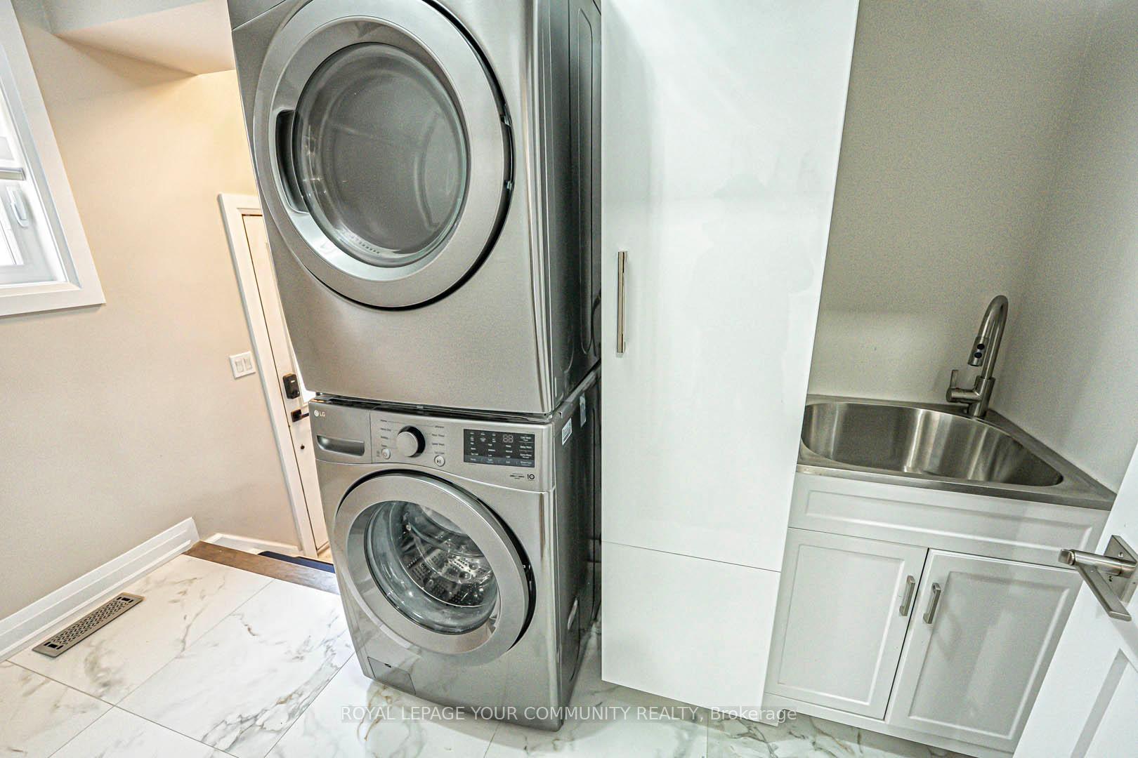 Photo 17 of 11 Belair Way, Vaughan, East Woodbridge — HOMEH