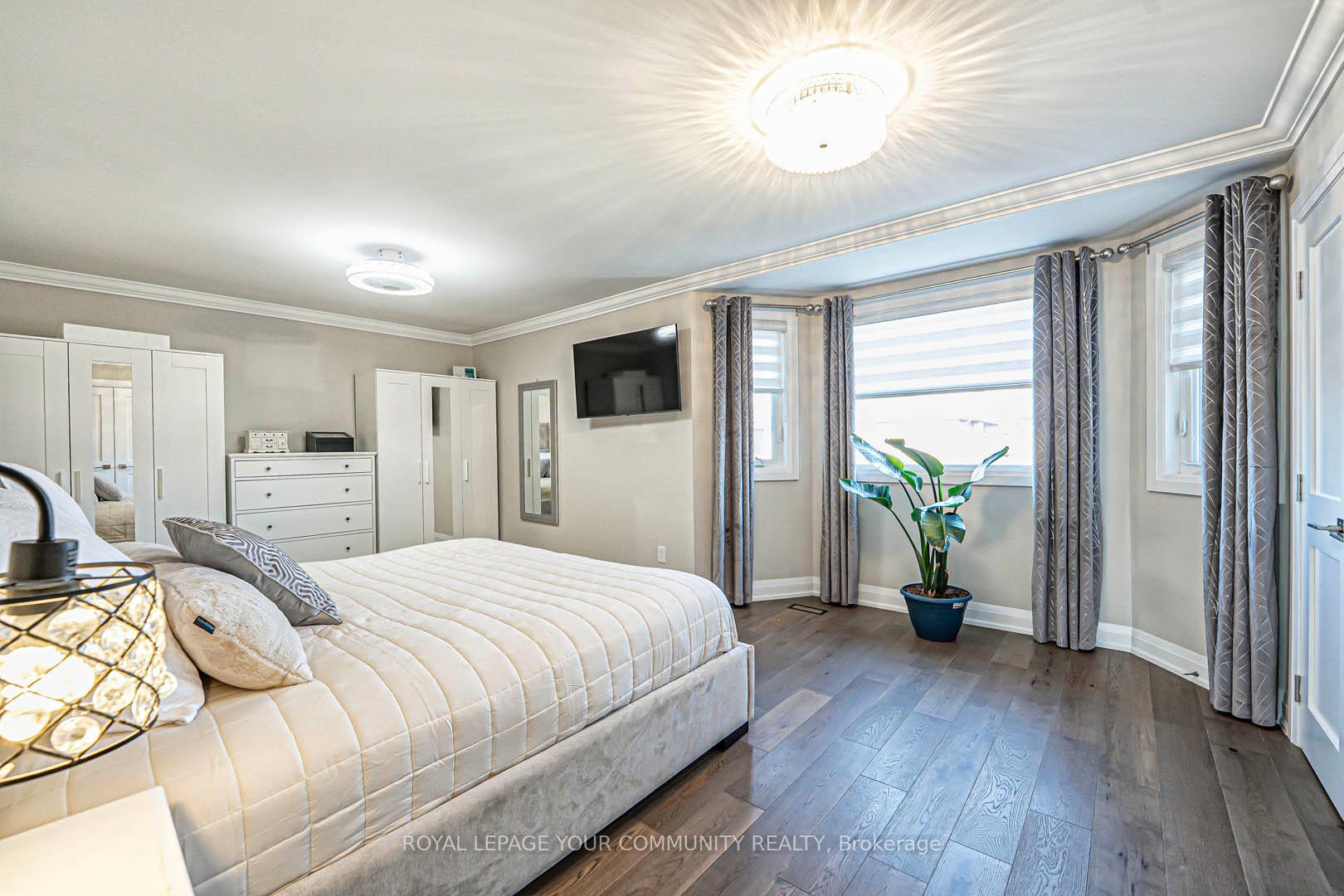 Photo 21 of 11 Belair Way, Vaughan, East Woodbridge — HOMEH