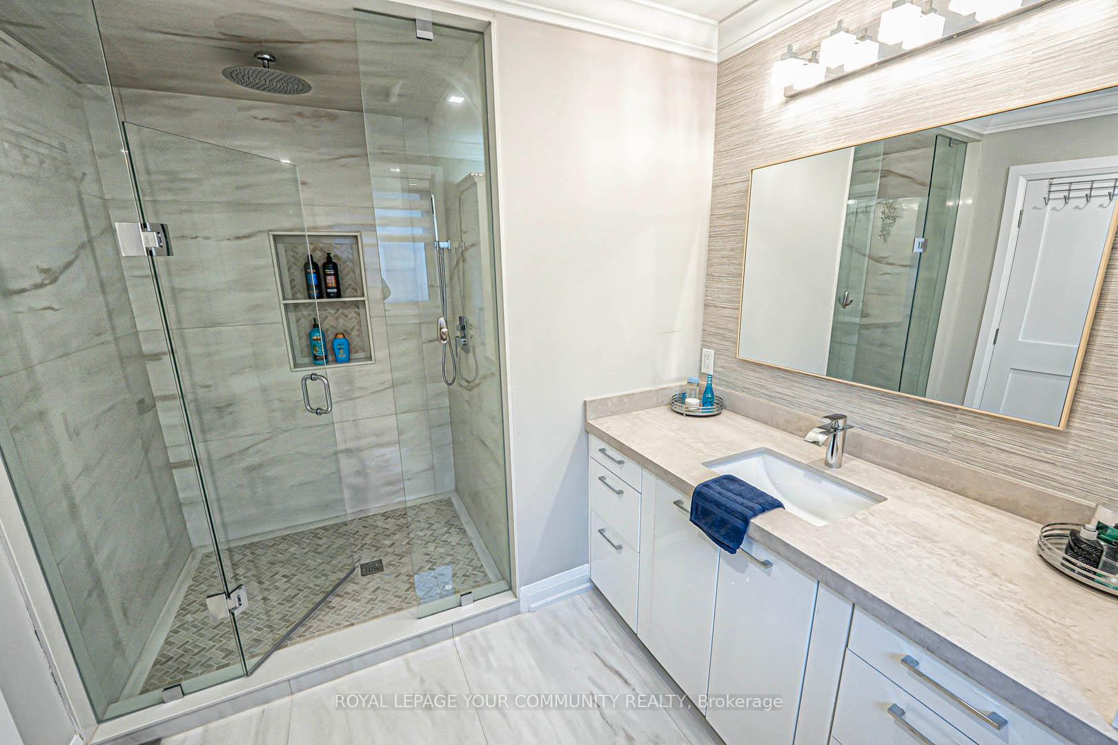 Photo 25 of 11 Belair Way, Vaughan, East Woodbridge — HOMEH