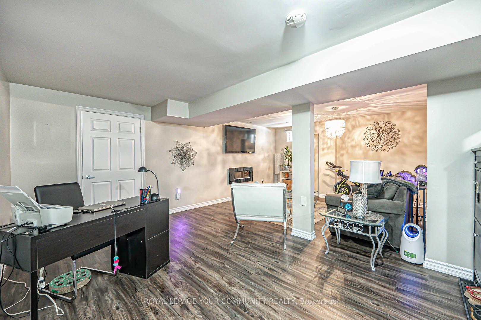 Photo 37 of 11 Belair Way, Vaughan, East Woodbridge — HOMEH