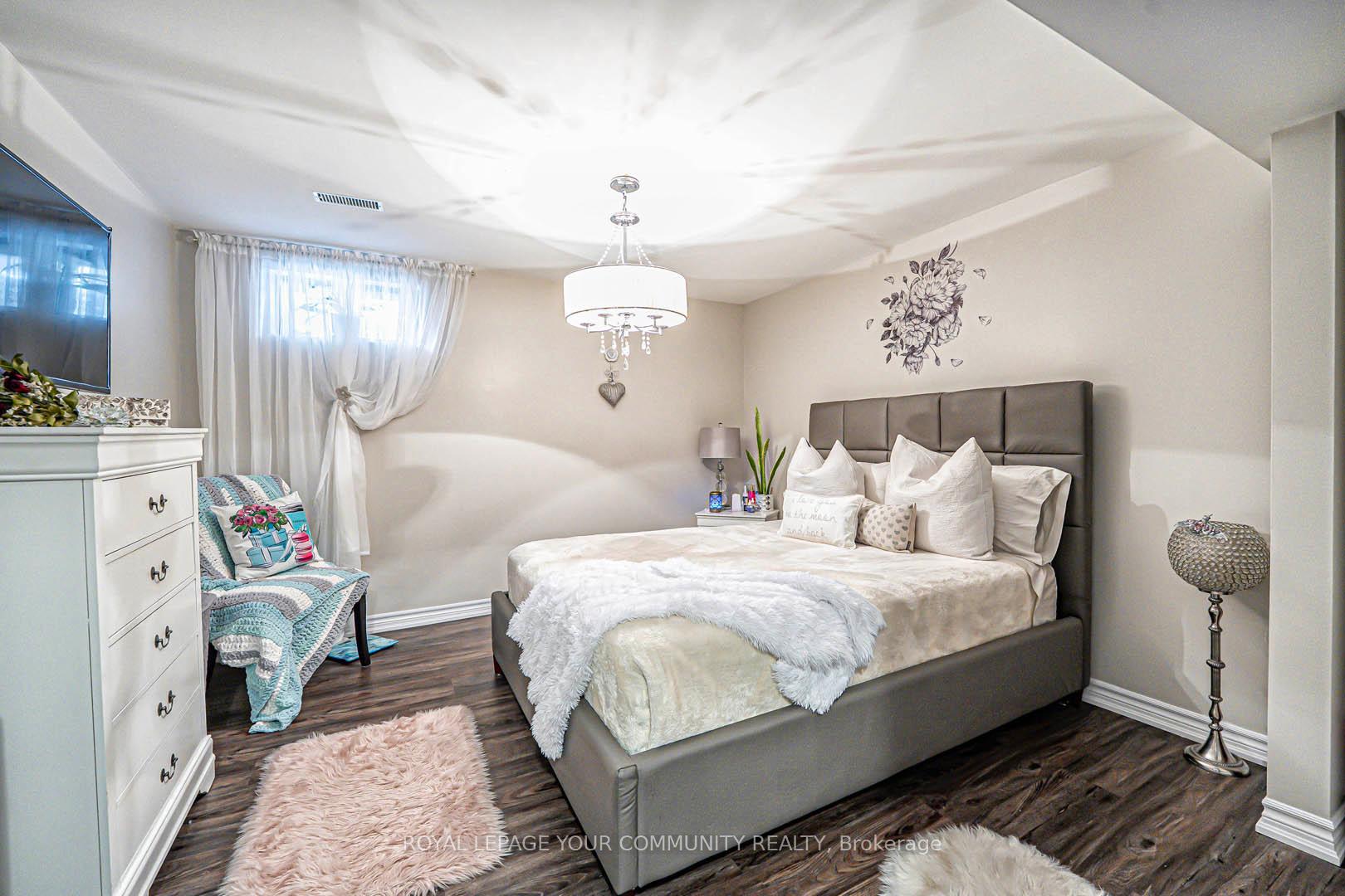 Photo 40 of 11 Belair Way, Vaughan, East Woodbridge — HOMEH