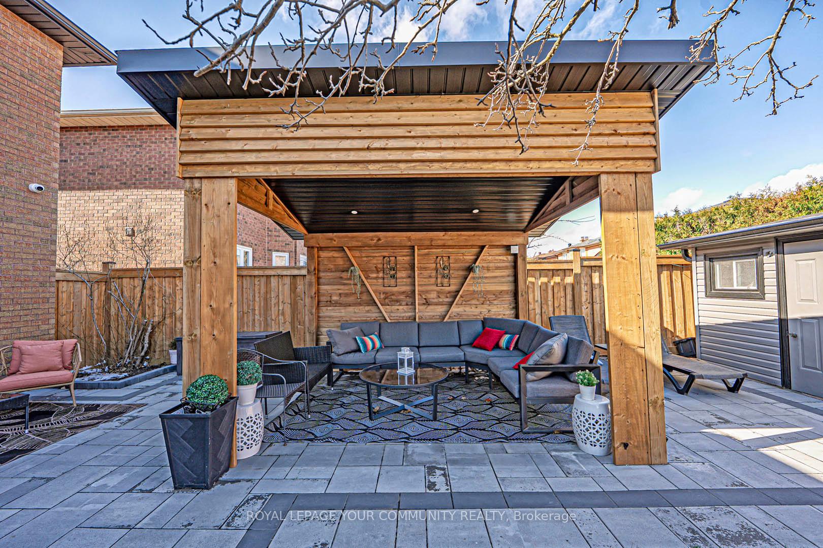 Photo 47 of 11 Belair Way, Vaughan, East Woodbridge — HOMEH
