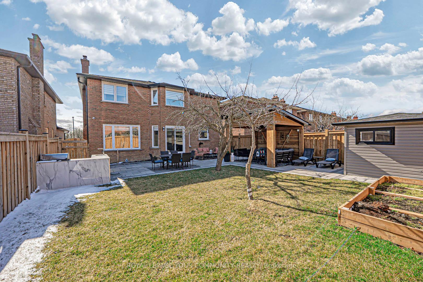 Photo 49 of 11 Belair Way, Vaughan, East Woodbridge — HOMEH