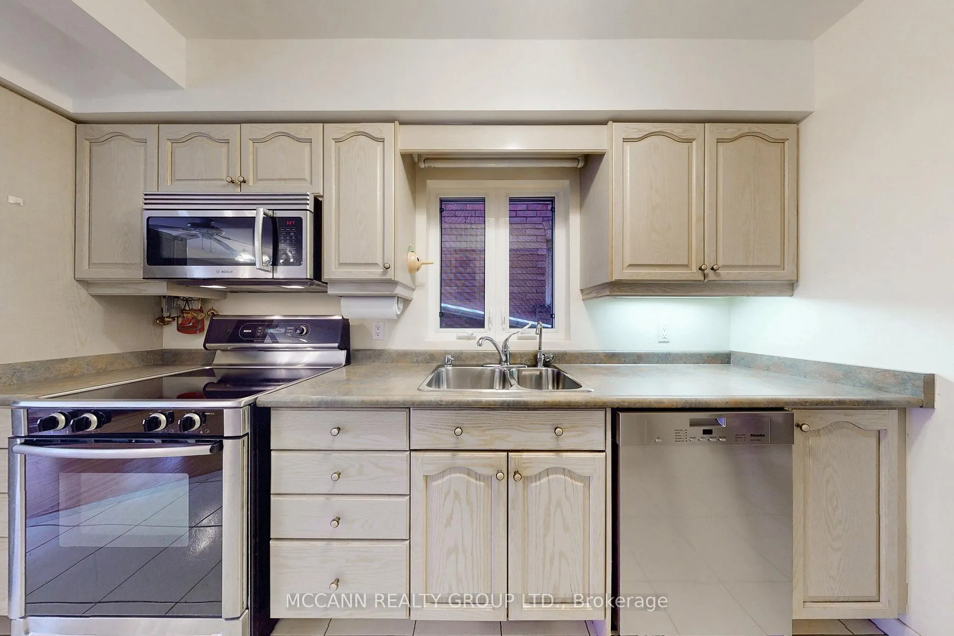 Photo 14 of 80 Woburn Avenue, Toronto, Lawrence Park North — HOMEH