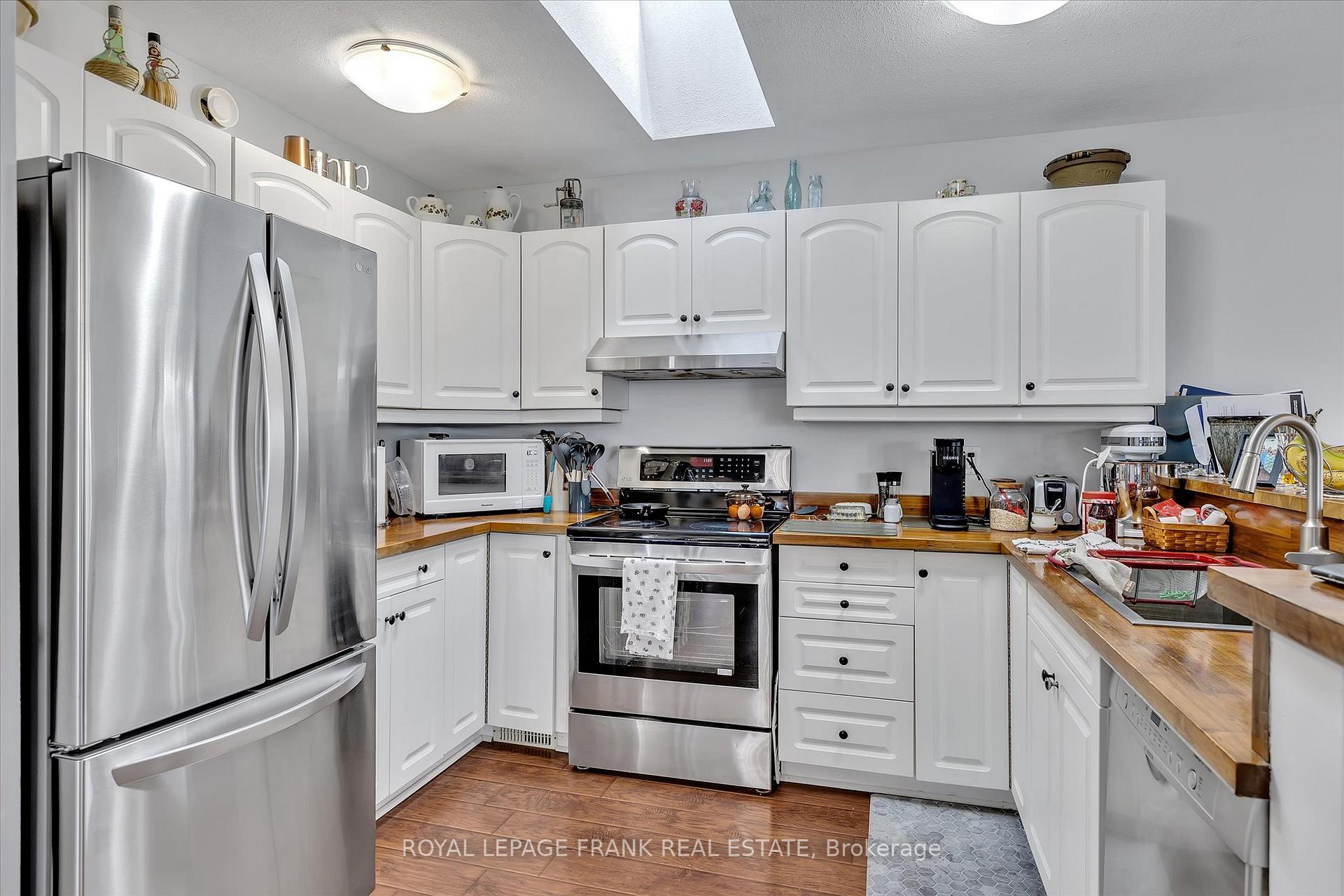 Photo 14 of 999 Baker Street, Peterborough, Northcrest Ward 5 — HOMEH