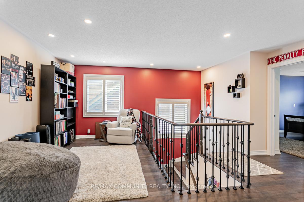 Photo 17 of 2506 Bridle Road, Oshawa, Windfields — HOMEH