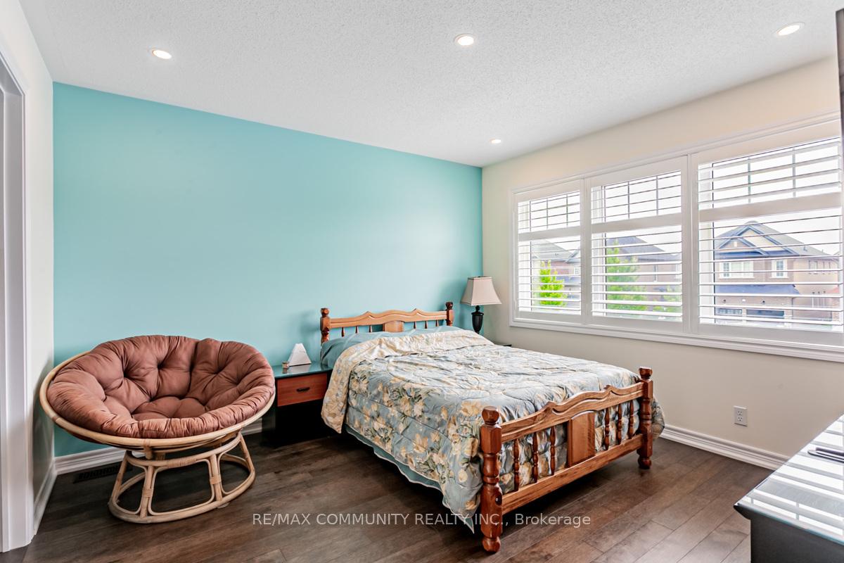 Photo 26 of 2506 Bridle Road, Oshawa, Windfields — HOMEH
