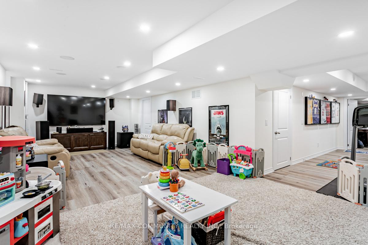 Photo 32 of 2506 Bridle Road, Oshawa, Windfields — HOMEH