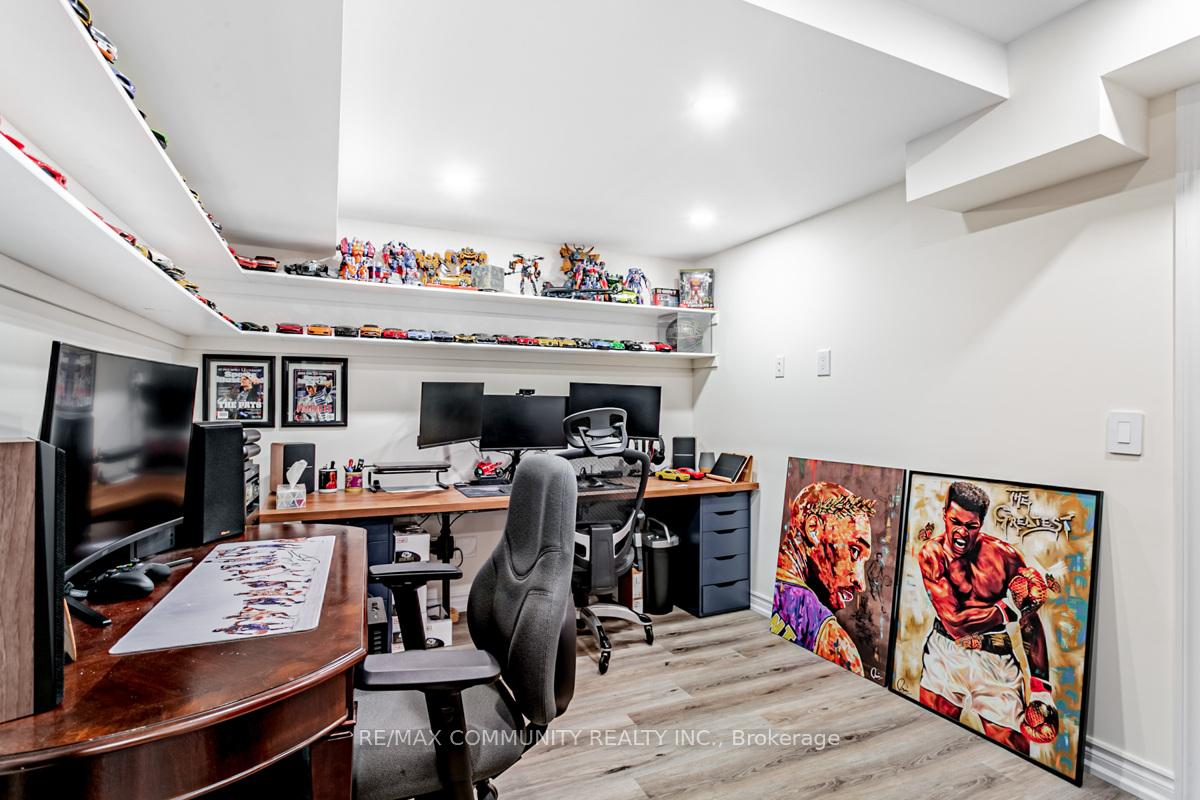 Photo 33 of 2506 Bridle Road, Oshawa, Windfields — HOMEH