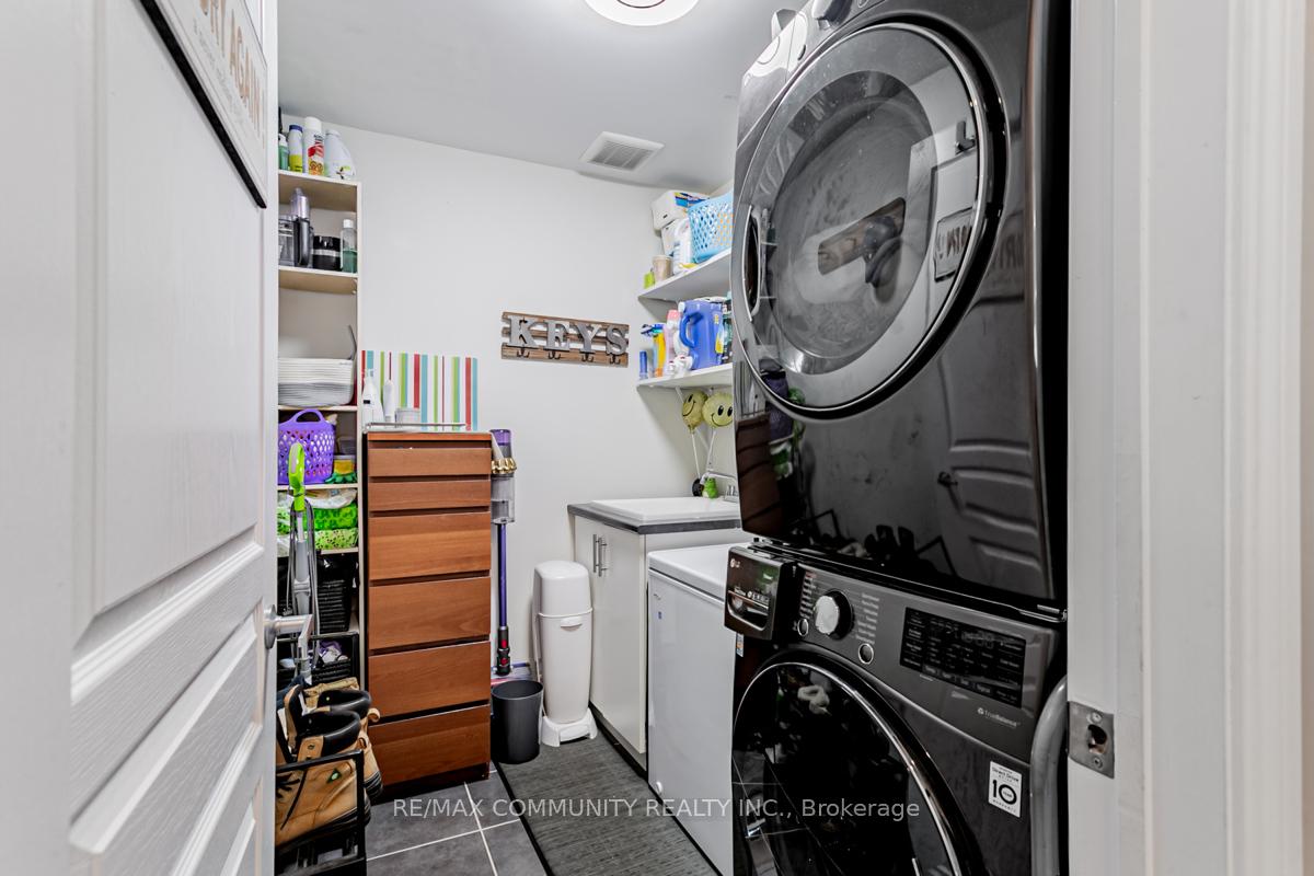 Photo 35 of 2506 Bridle Road, Oshawa, Windfields — HOMEH