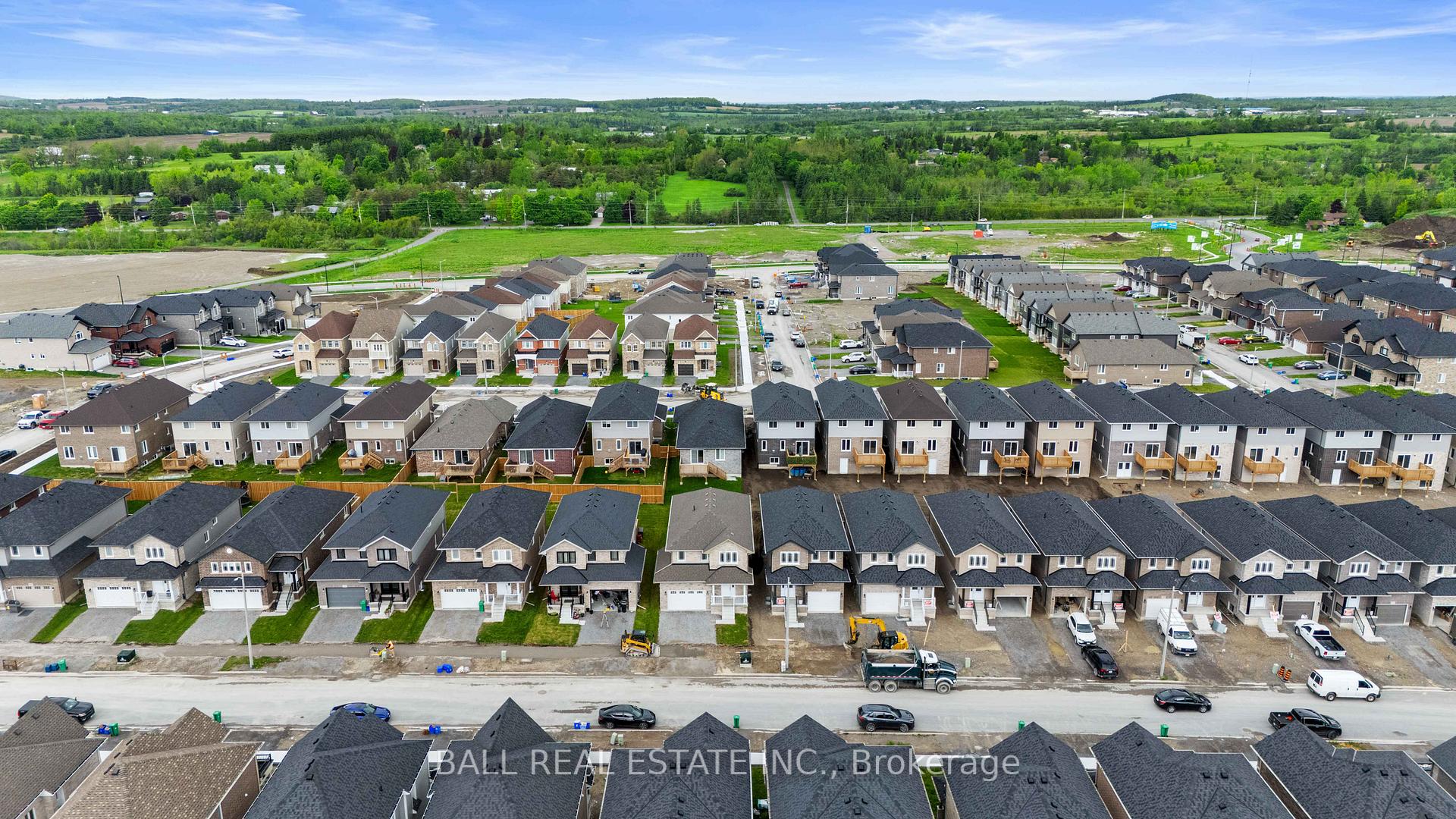 Photo 7 of 214 O'Neil Street, Peterborough, Monaghan Ward 2 — HOMEH