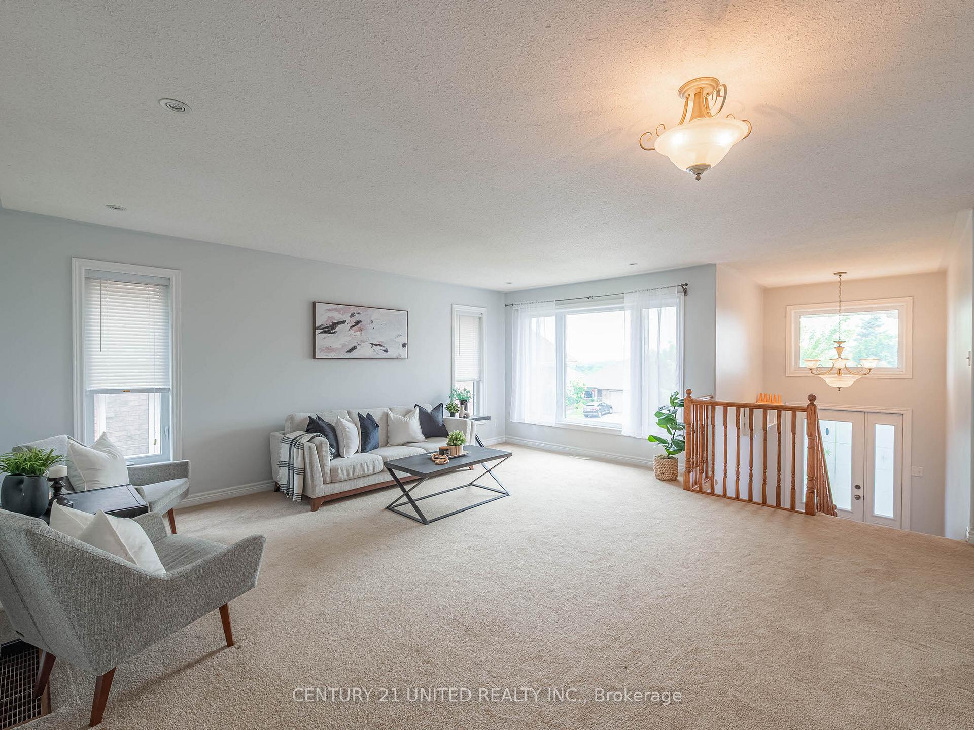 Photo 4 of 111 Milroy Drive, Peterborough, Northcrest Ward 5 — HOMEH