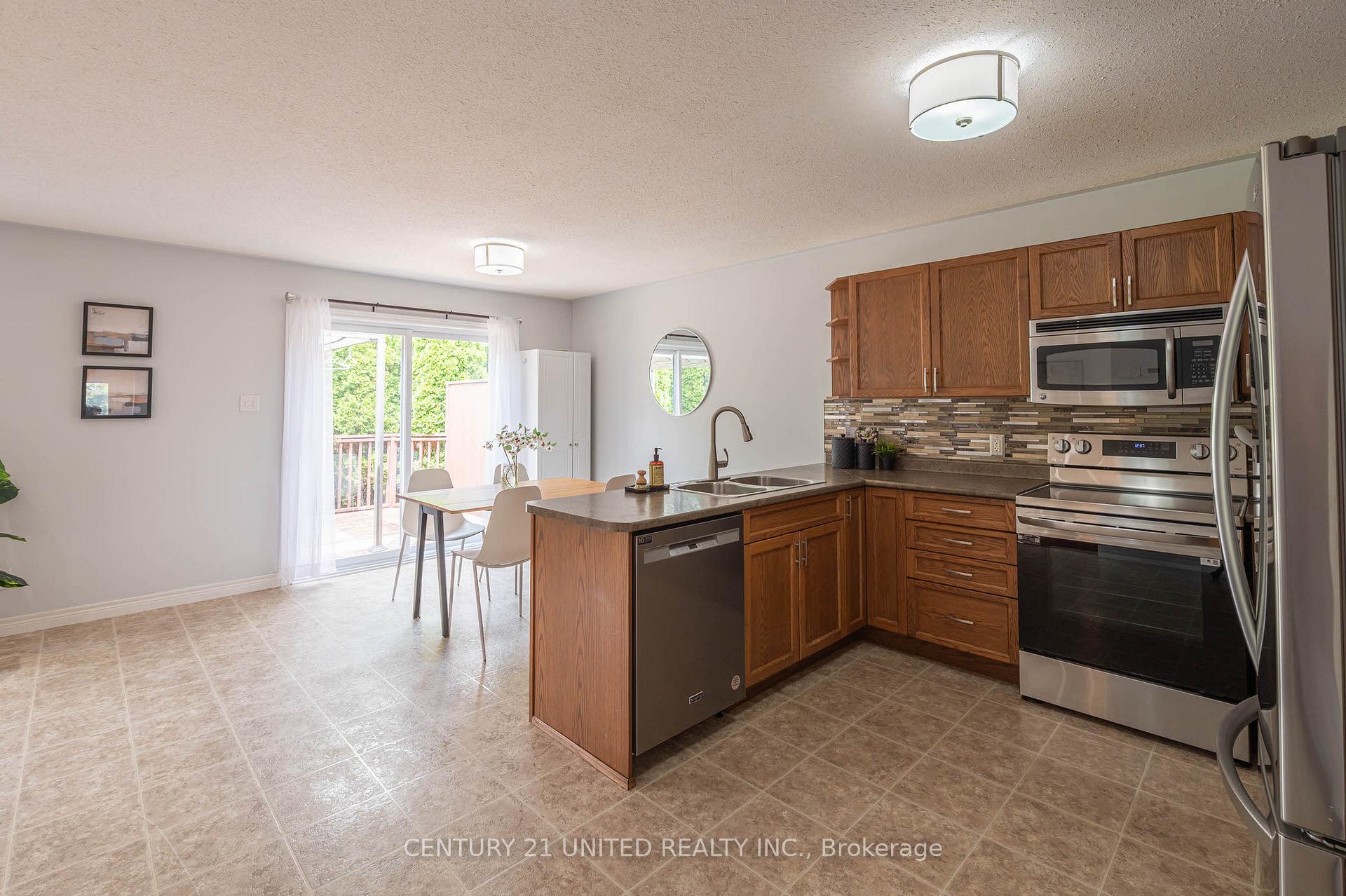 Photo 11 of 111 Milroy Drive, Peterborough, Northcrest Ward 5 — HOMEH