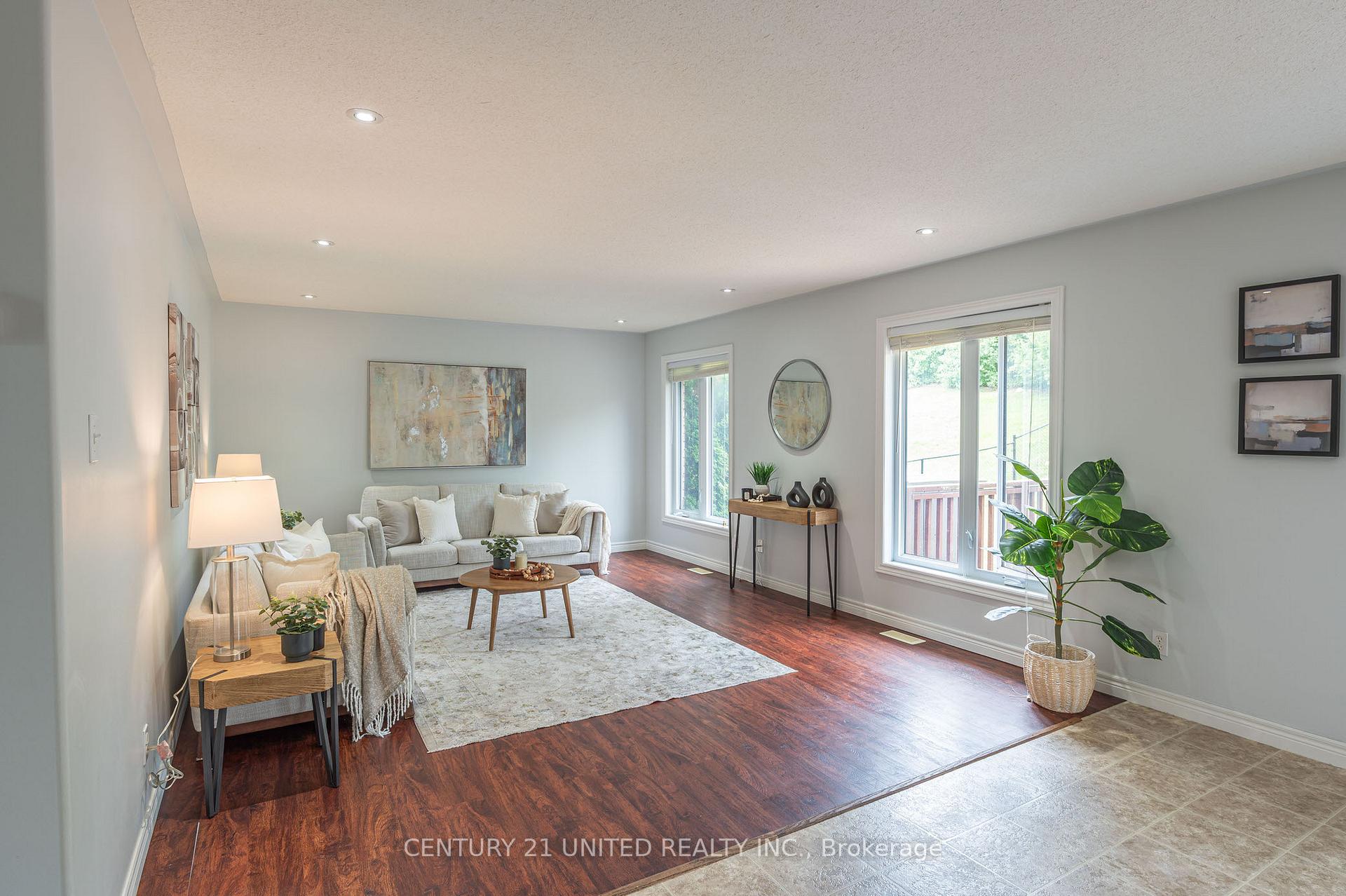 Photo 14 of 111 Milroy Drive, Peterborough, Northcrest Ward 5 — HOMEH