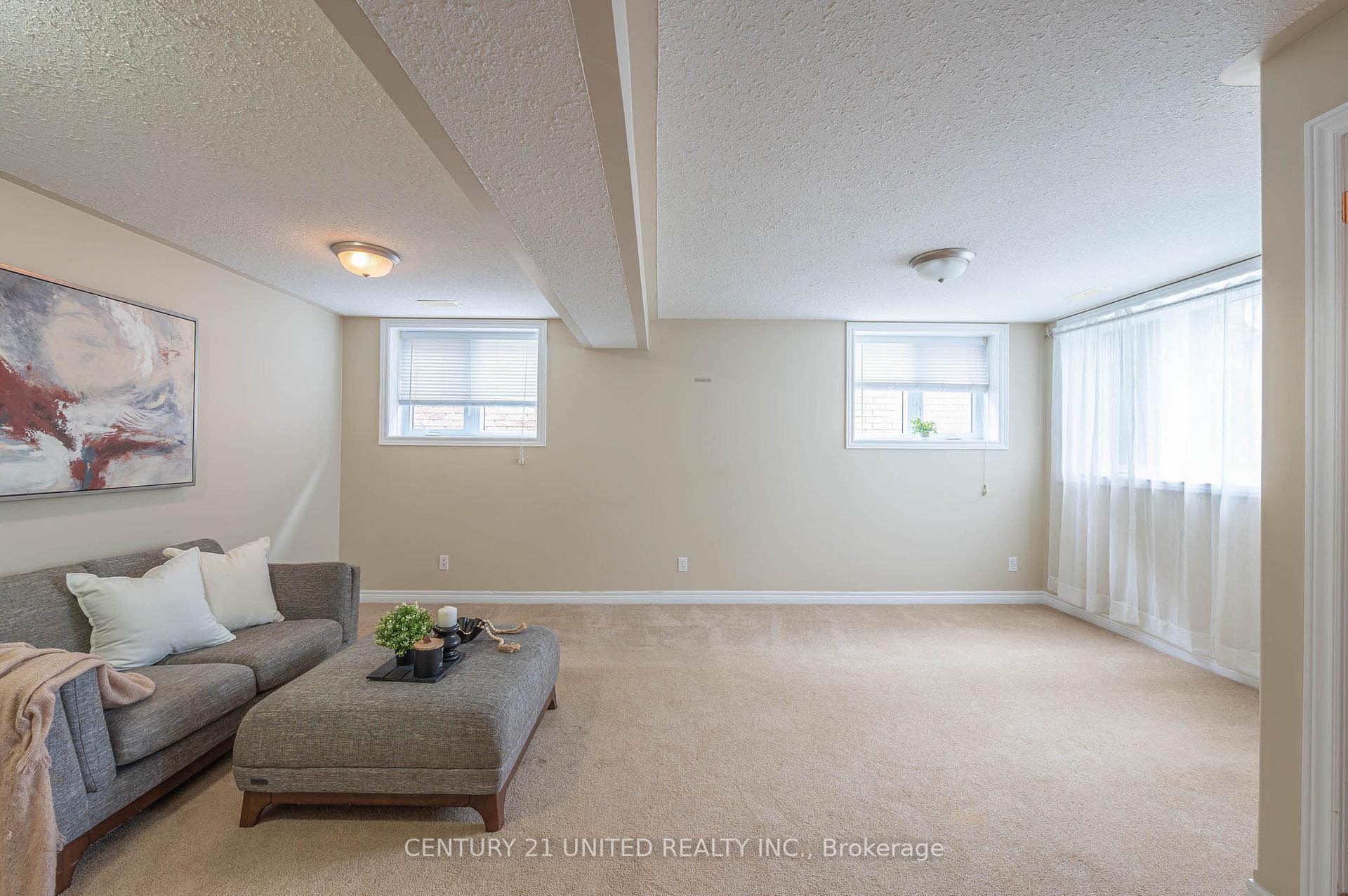 Photo 18 of 111 Milroy Drive, Peterborough, Northcrest Ward 5 — HOMEH