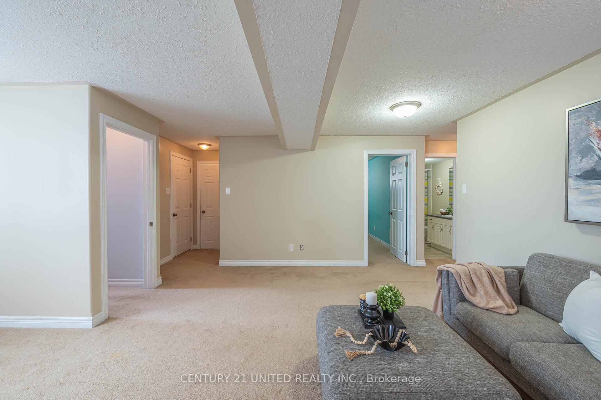 Photo 19 of 111 Milroy Drive, Peterborough, Northcrest Ward 5 — HOMEH