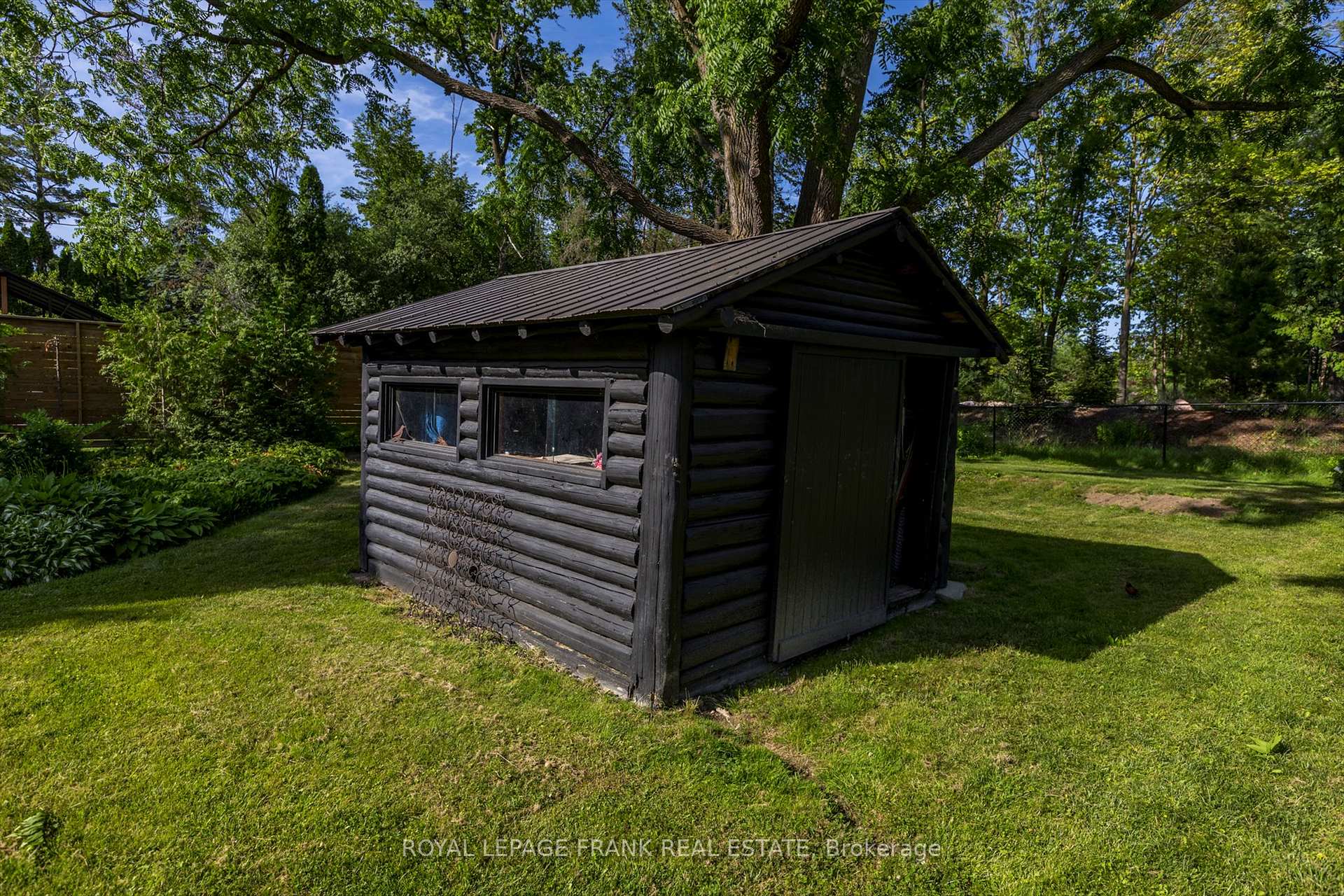 Photo 38 of 26 Wallis Drive, Peterborough, Monaghan Ward 2 — HOMEH