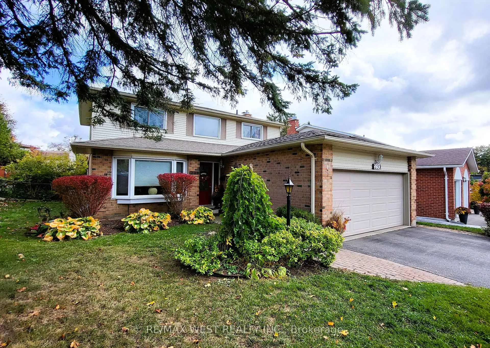 Front of 230 Browning Trail