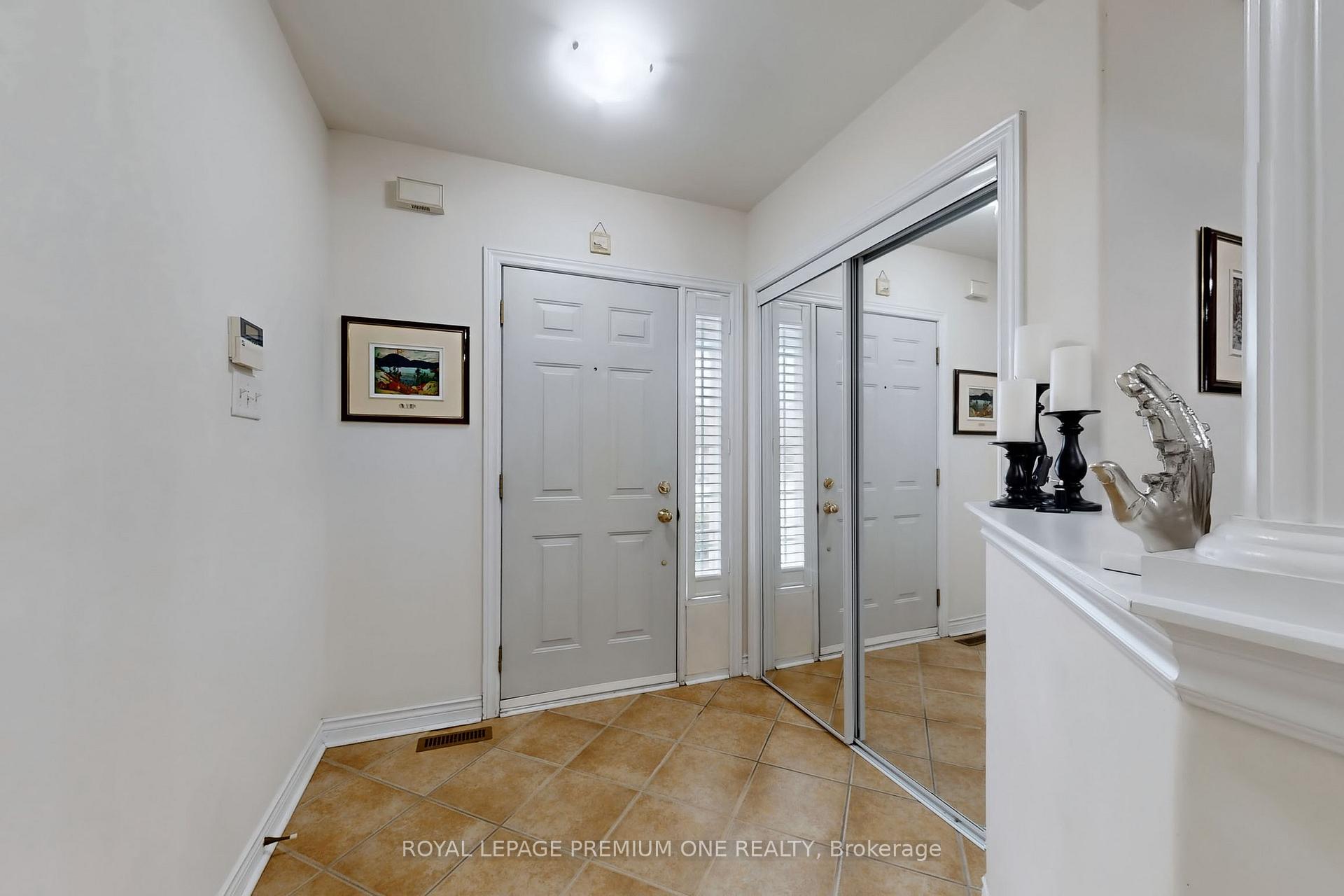 Photo 7 of 132 Cormorant Crescent S, Vaughan, Vellore Village — HOMEH