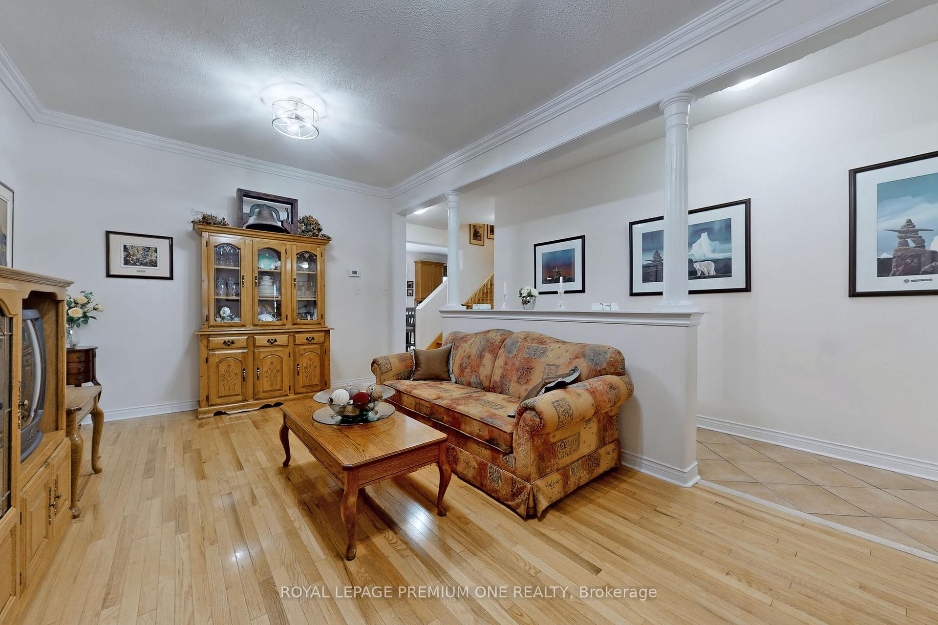 Photo 11 of 132 Cormorant Crescent S, Vaughan, Vellore Village — HOMEH
