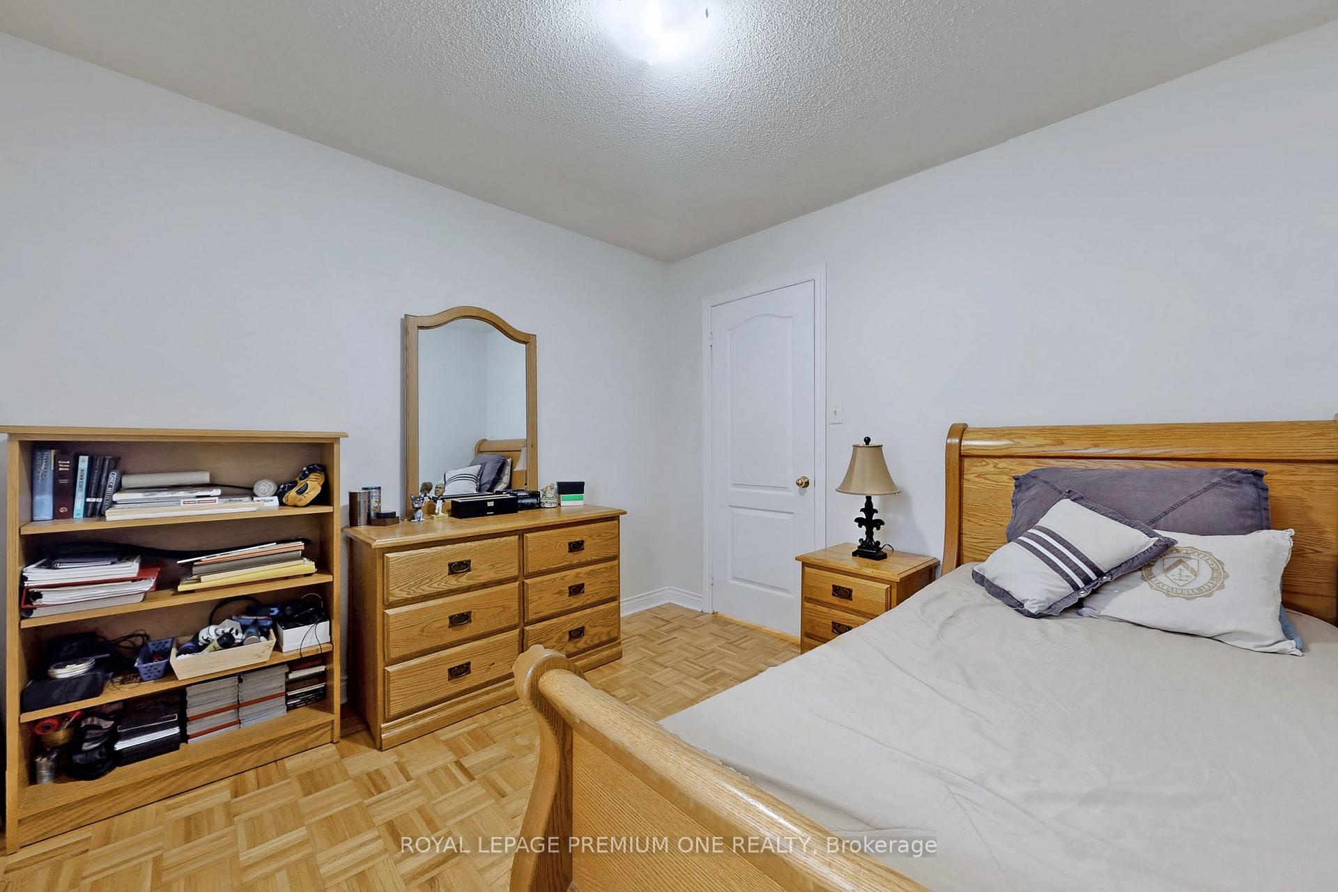Photo 36 of 132 Cormorant Crescent S, Vaughan, Vellore Village — HOMEH